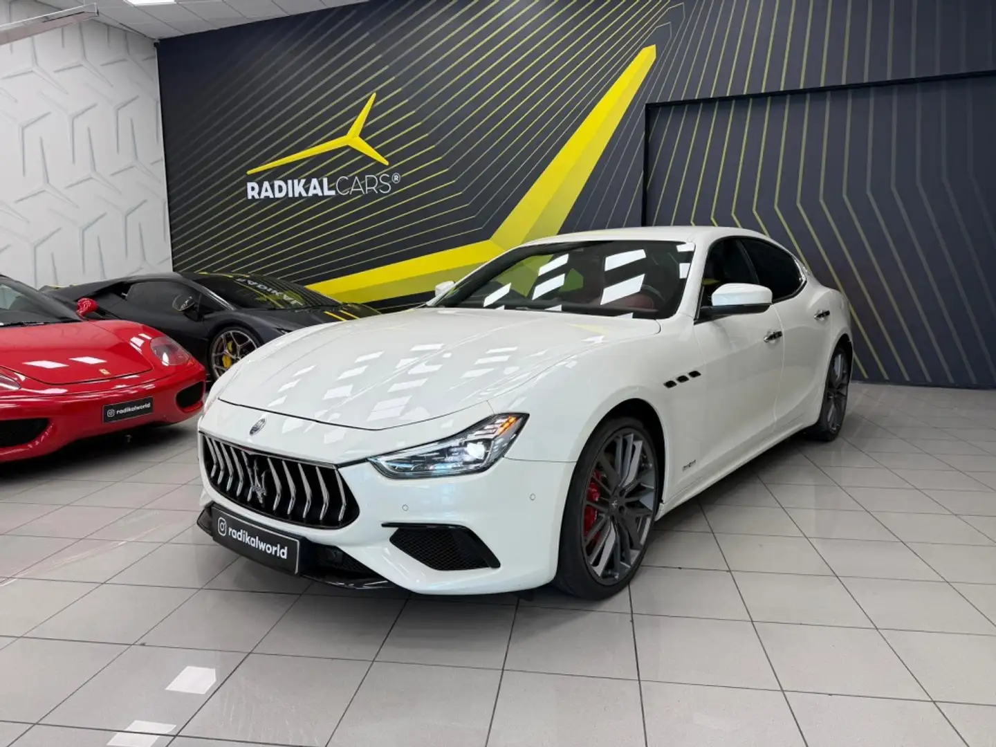 Maserati Ghibli Diesel Aut. 275 Blanco - 1