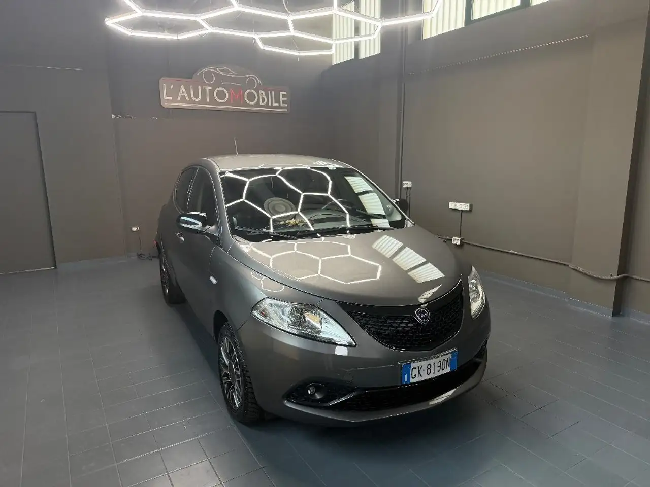 Lancia Ypsilon