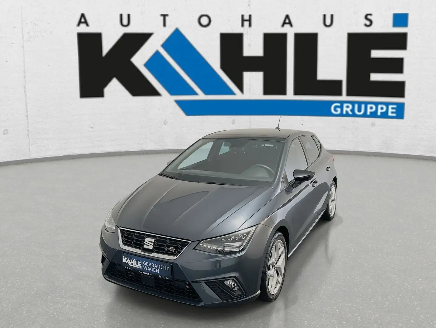 SEAT Ibiza 1.0 TSI DSG FR Pano Pano PDC Sound Virt Grijs - 2
