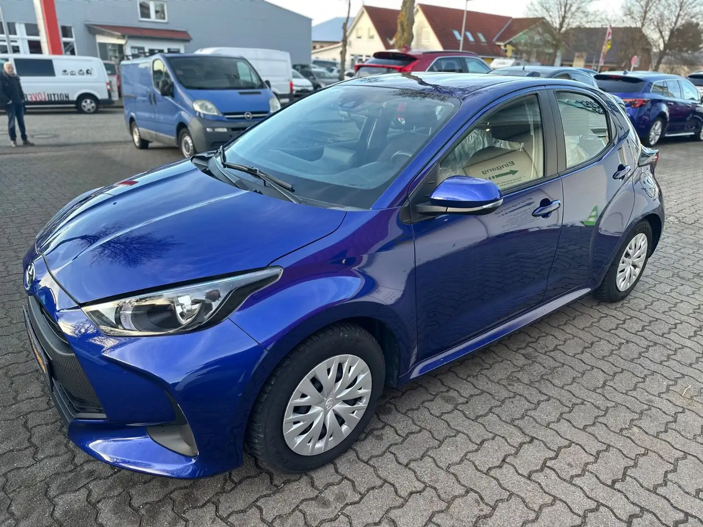 Toyota Yaris Hybrid Business Edition/NAVI/SHZ/TEMP/KAM - 2