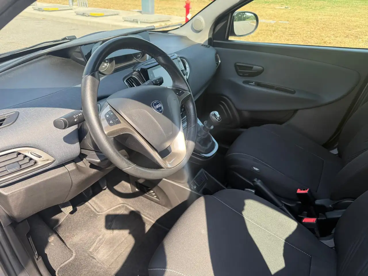 Lancia Ypsilon 2022 — фото 6