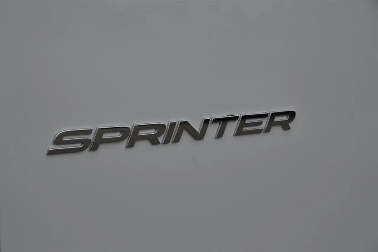 Mercedes-Benz Sprinter снимка Mercedes-Benz Sprinter