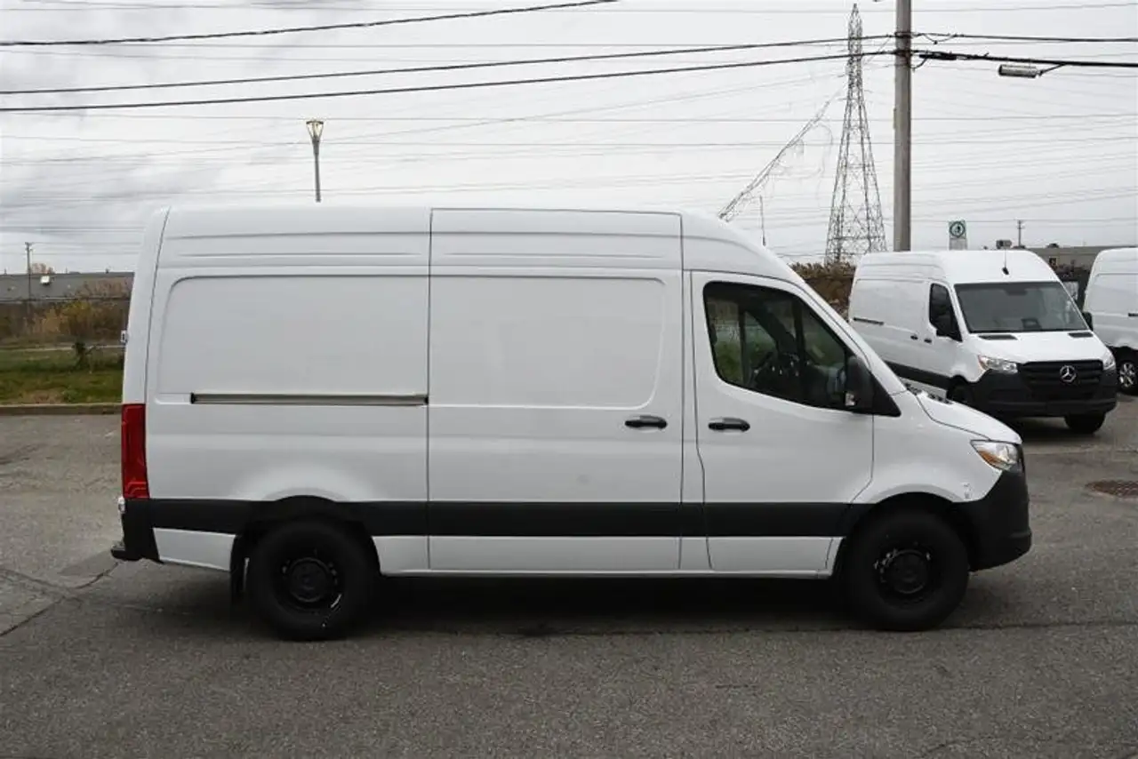 Mercedes-Benz Sprinter снимка Mercedes-Benz Sprinter