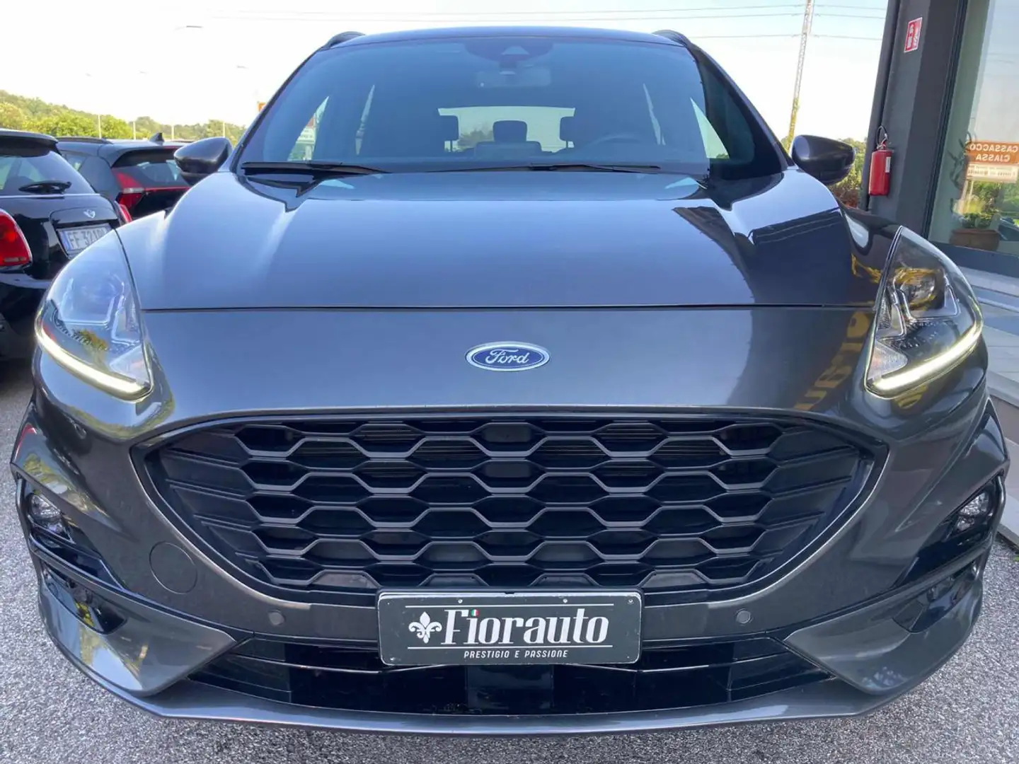Ford Kuga 1.5 EcoBlue 120 CV 2WD ST-Line Grigio - 1