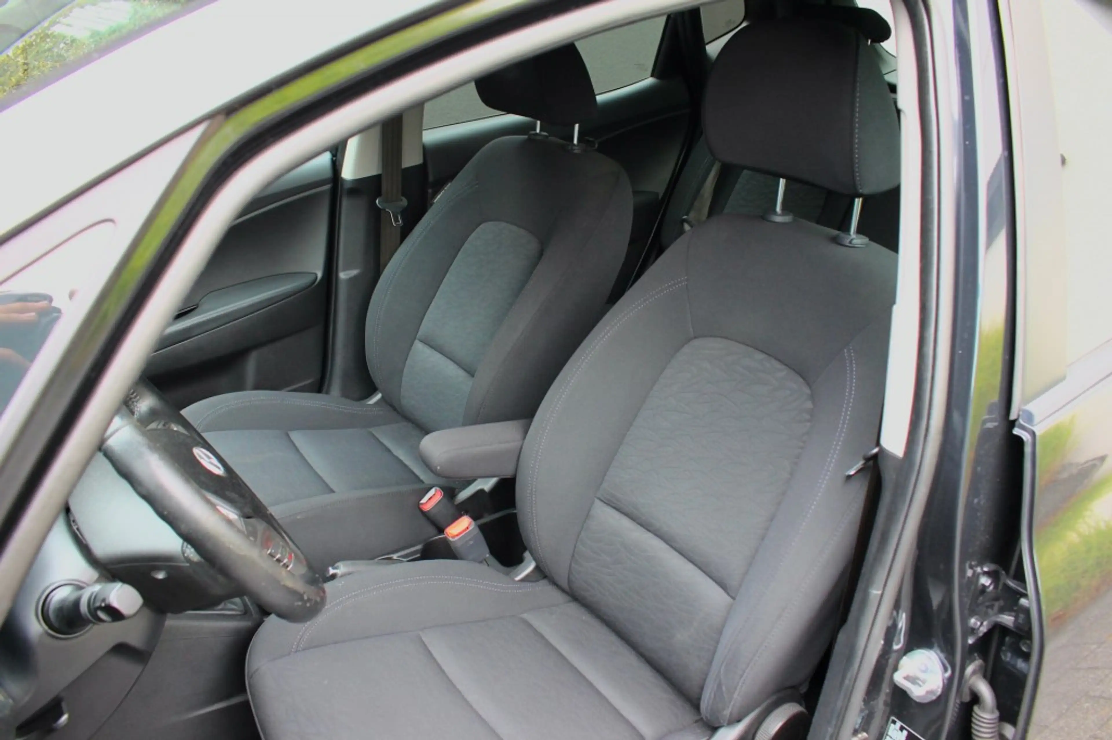 Hyundai iX20 1.4I I-VISION — photo 12