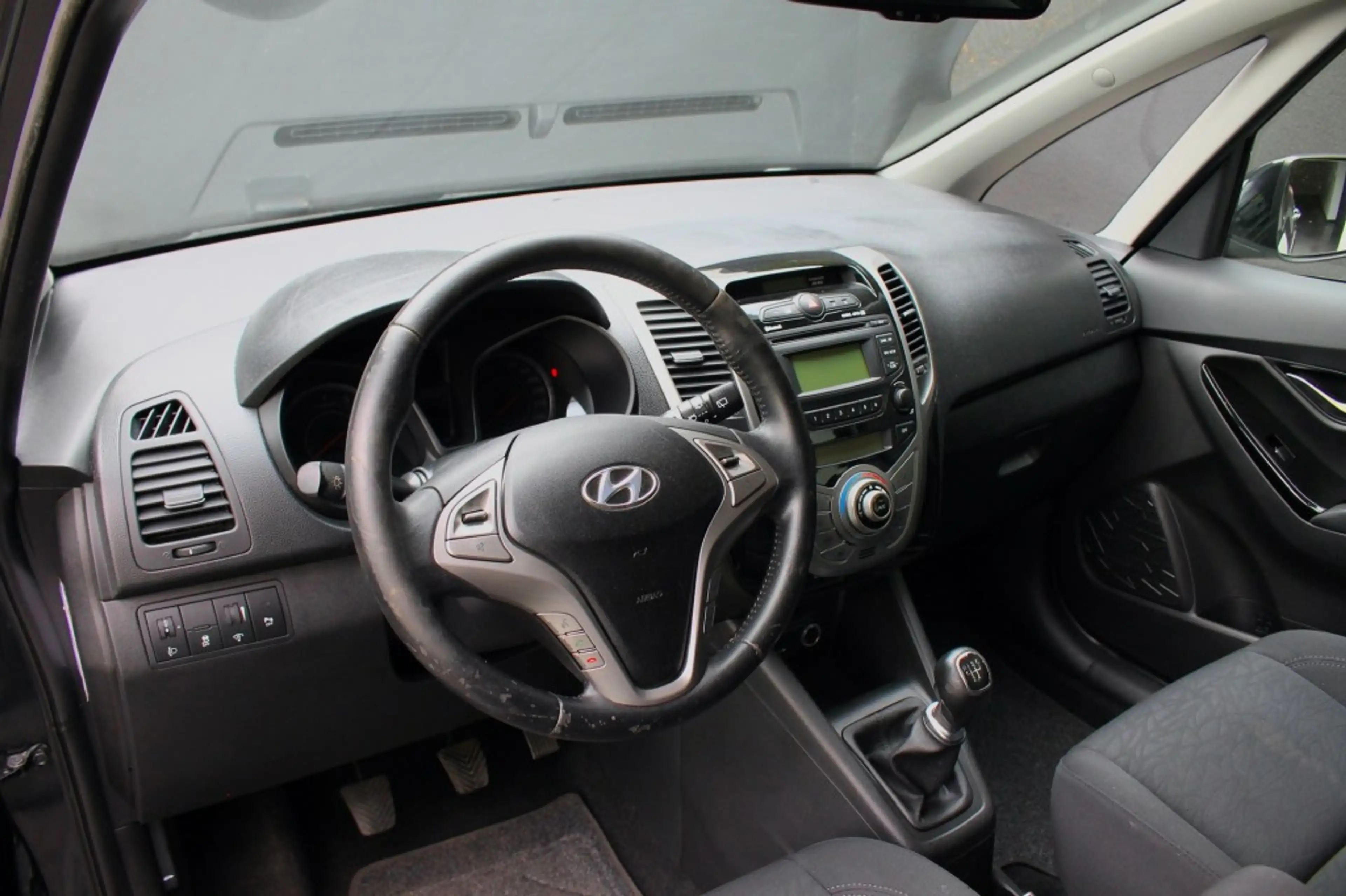 Hyundai iX20 1.4I I-VISION — photo 9