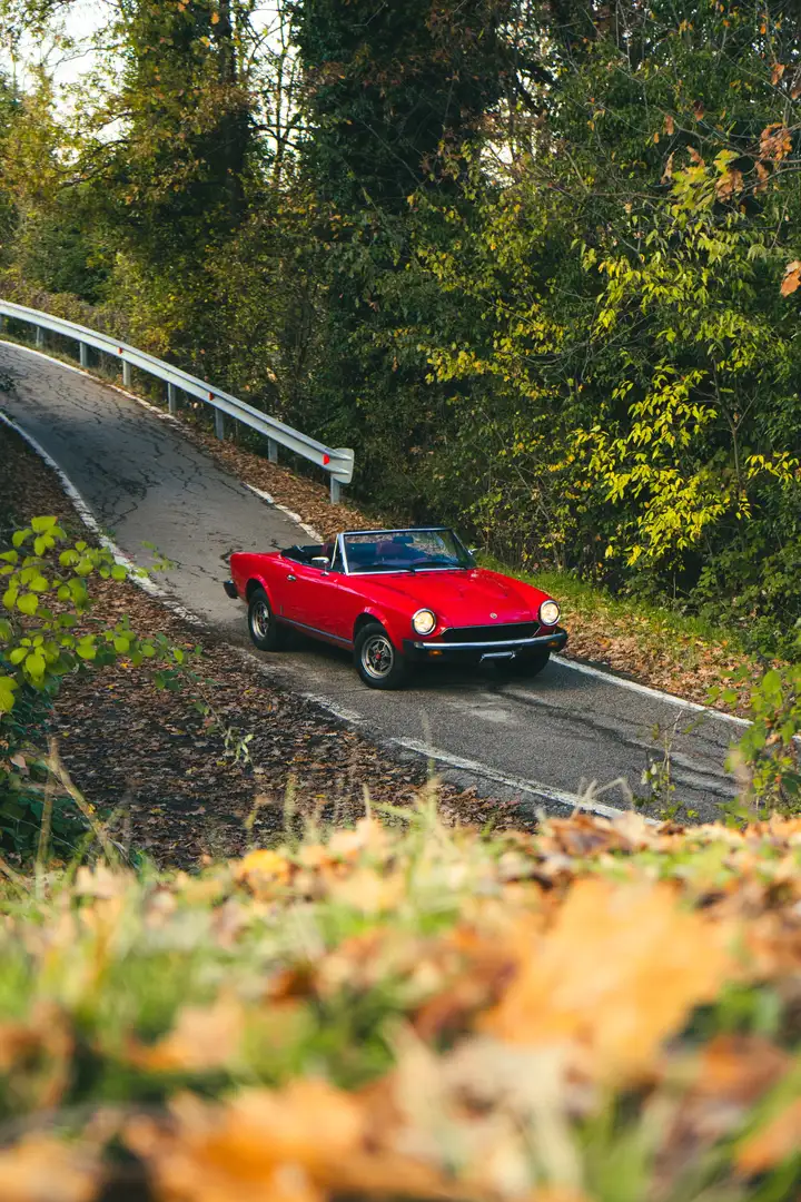 Fiat 124 Spider CS Spider America Pininfarina Rosso - 2