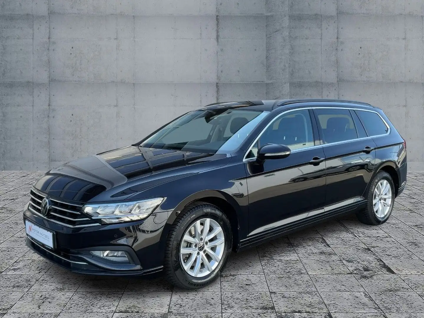 Volkswagen Passat Variant 1.5 TSI DSG BUSINESS LED+NAVI+AHK Negro - 2