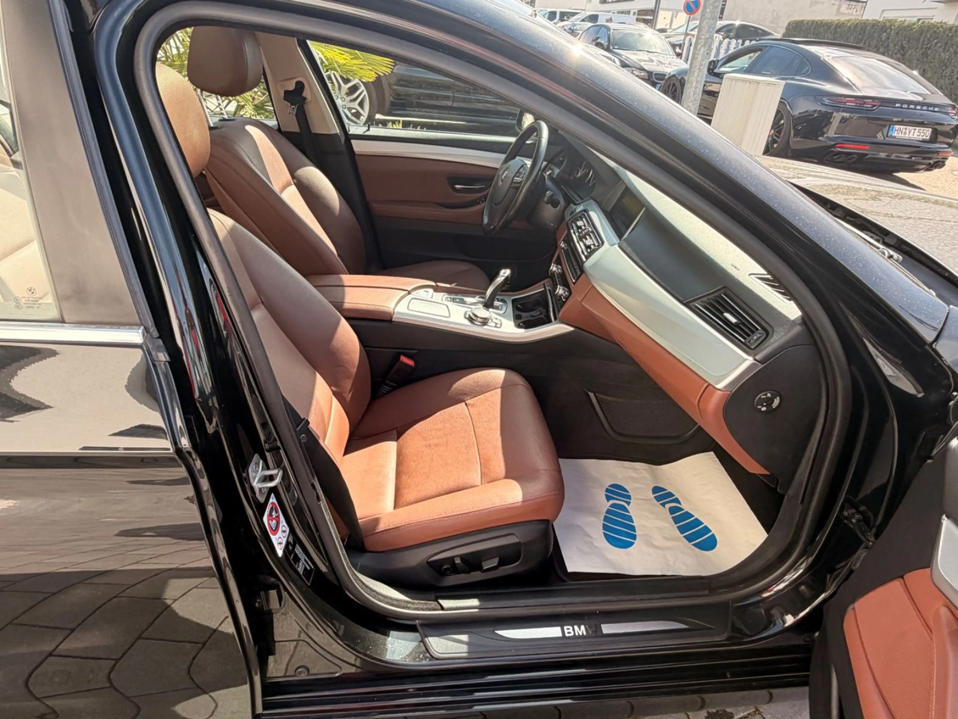 BMW 530 d 5 xDrive F11 Touring/AHK/PANO/Navi — photo 7