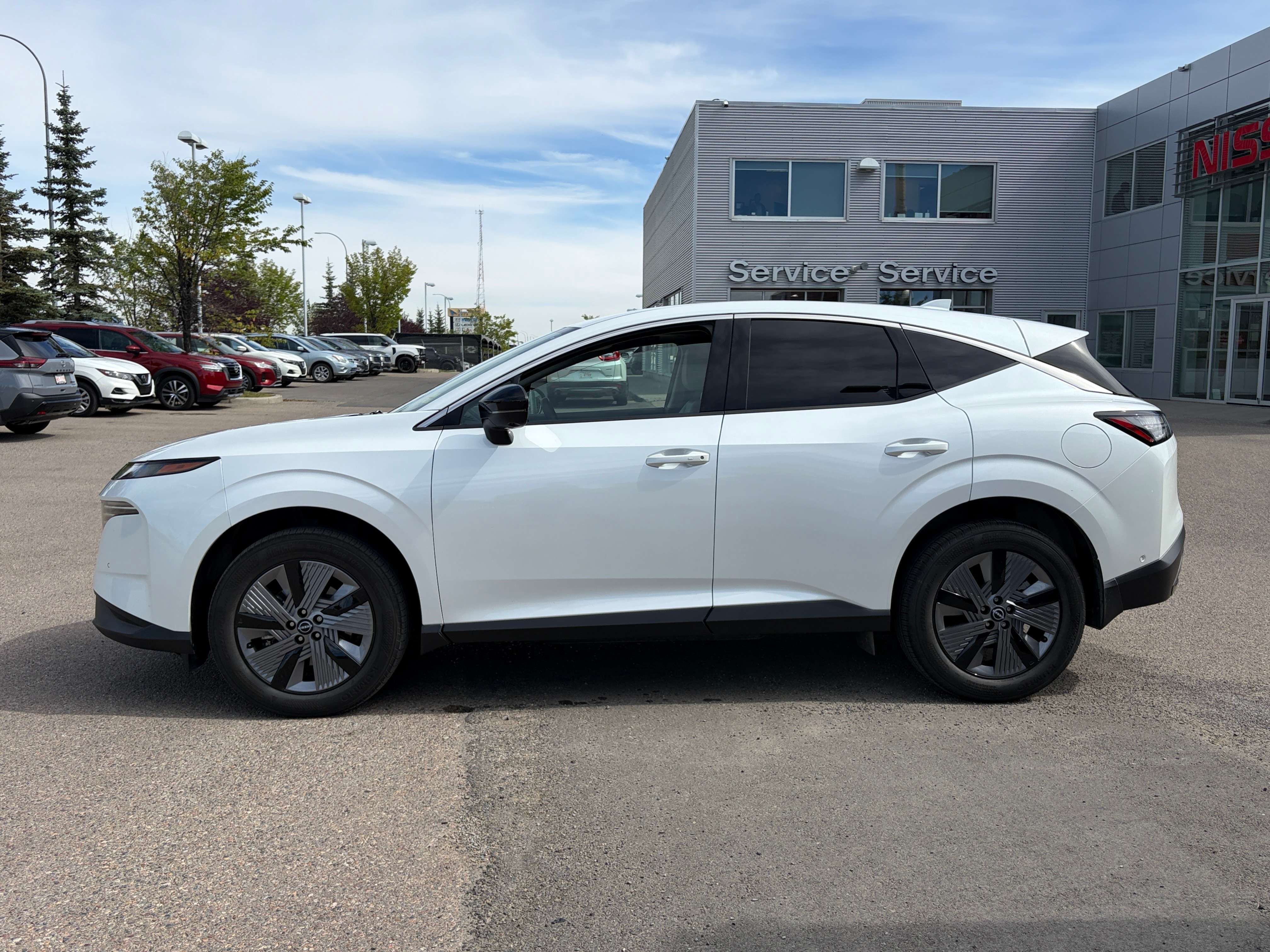 2025 Nissan Murano AWD SL — photo 1