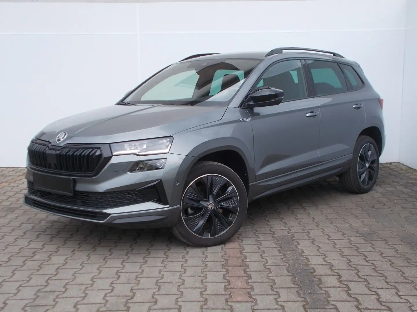 Skoda Karoq 1.5 TSI Sportline * DSG * Navi * ACC *uvm Gris - 2