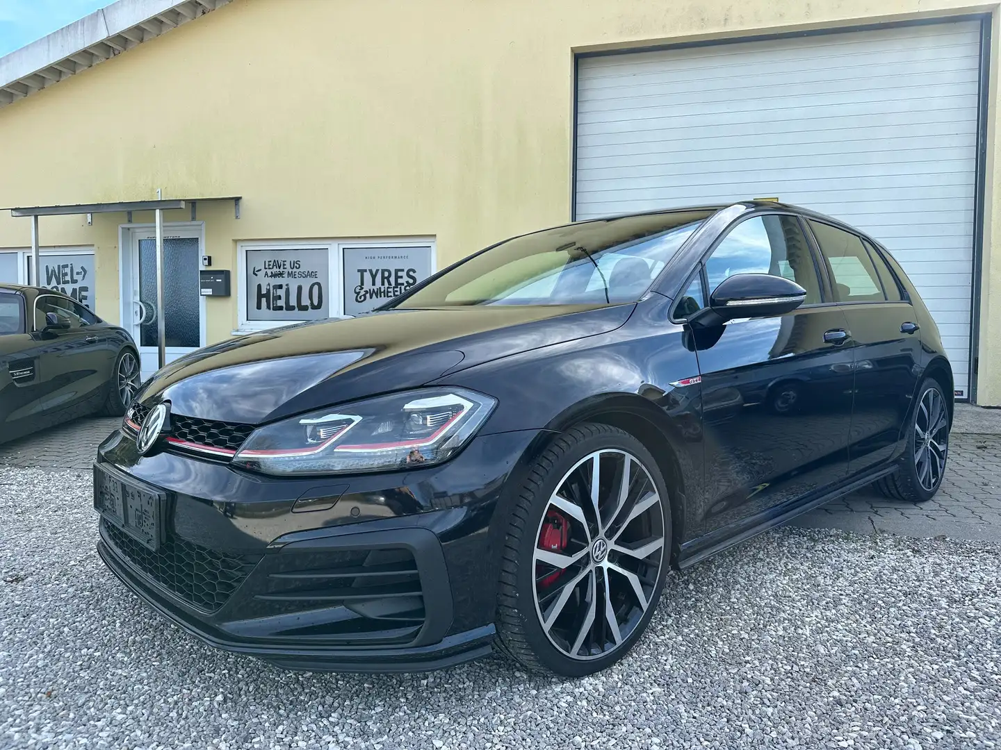 Volkswagen Golf GTI Performance 2,0 TSI DSG *** Noir - 2