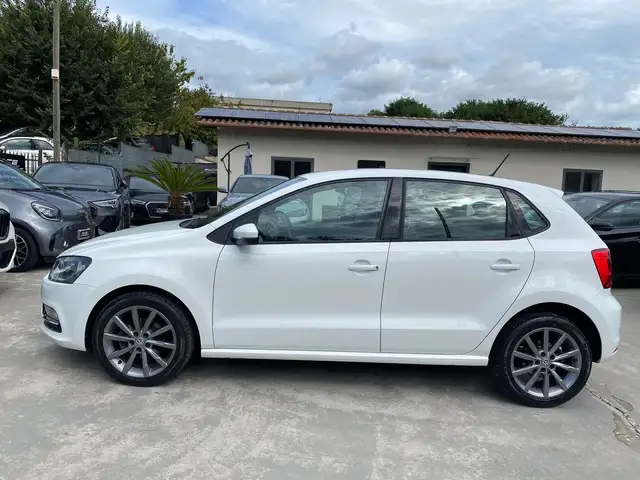 Volkswagen Polo view 7