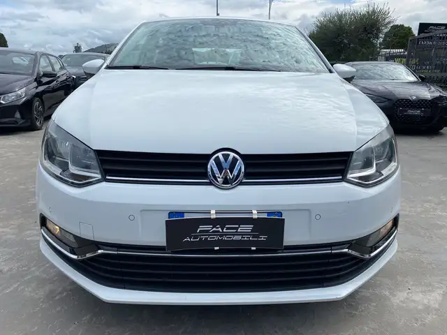 Volkswagen Polo view 6