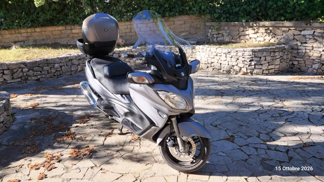 Suzuki Burgman 650
