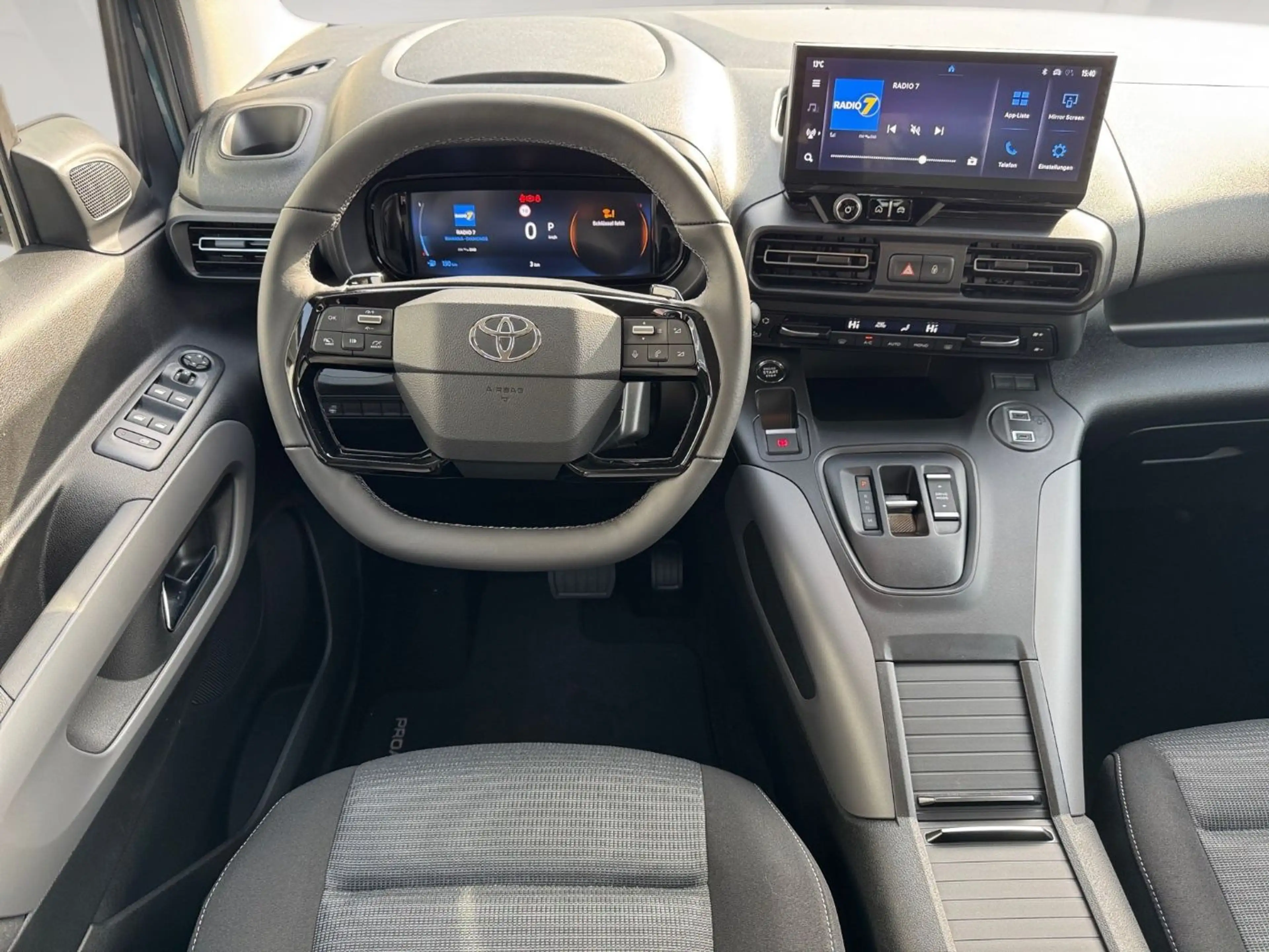 Toyota Proace City Verso L1 5-türig Teamplayer 1.5 D-4D — photo 10