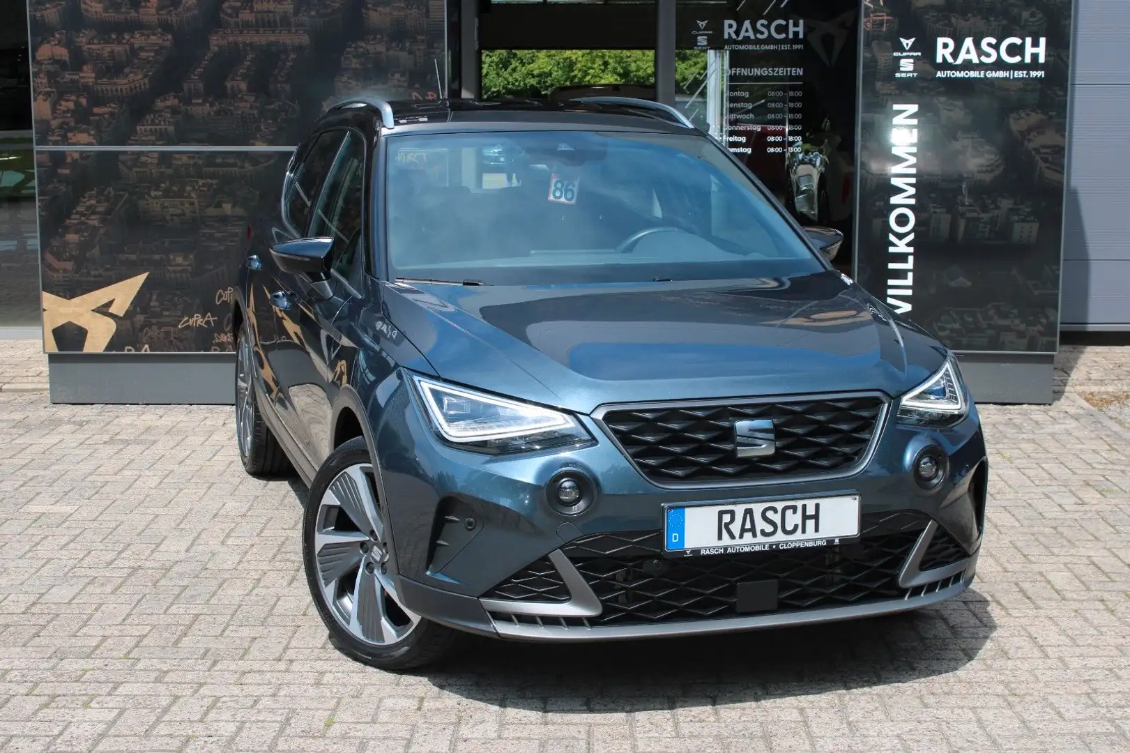 SEAT Arona FR 1.0 TSI DSG +LED+ACC+NAVI+RFK+DAB+SHZ++ Gris - 2