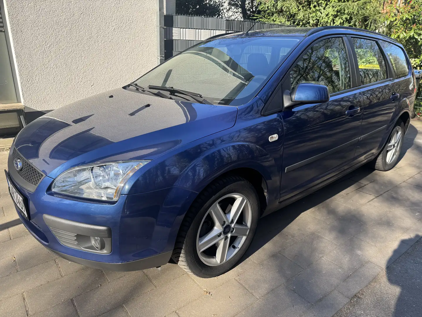 Ford Focus Turnier 1.6 /2.Hand/Tüv/Allwetter/ - 1