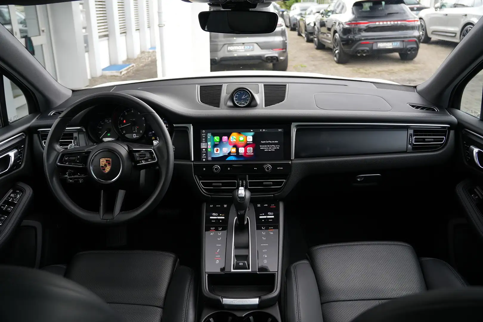 Porsche Macan ACC-LUFTFEDERUNG-AHK-PANO-BOSE-21GT Weiß - 2