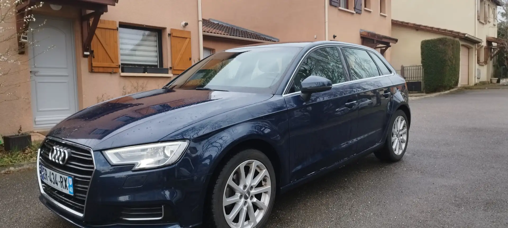 Audi A3 A3 SportBack 2.0 FSI Exclusive Line Tiptronic A Blue - 1