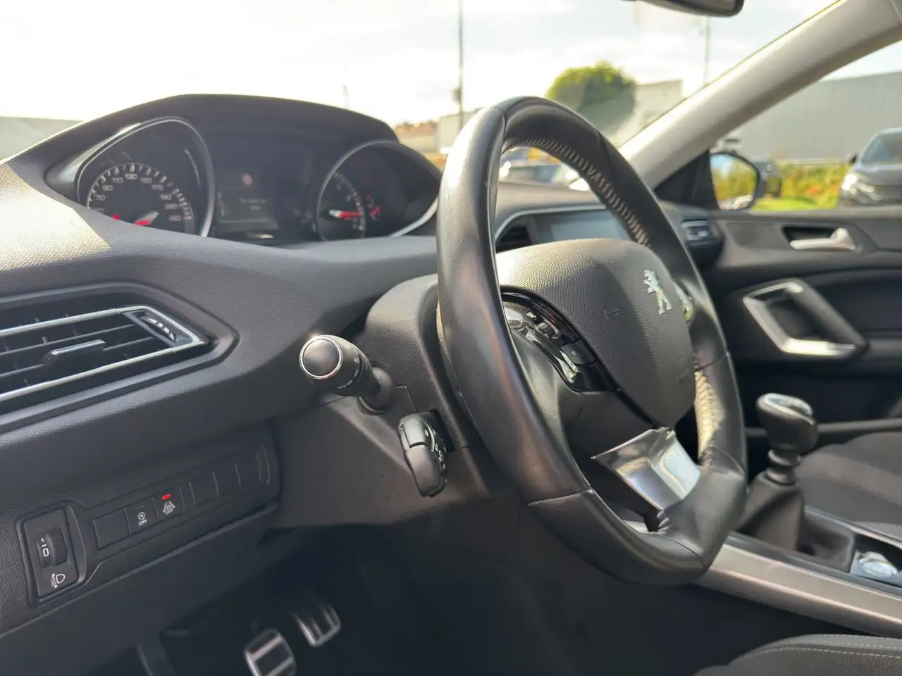 Peugeot 308 SW PT130 Allure Kamera PDC SHZ Navi Totwinke, миниатюра 15