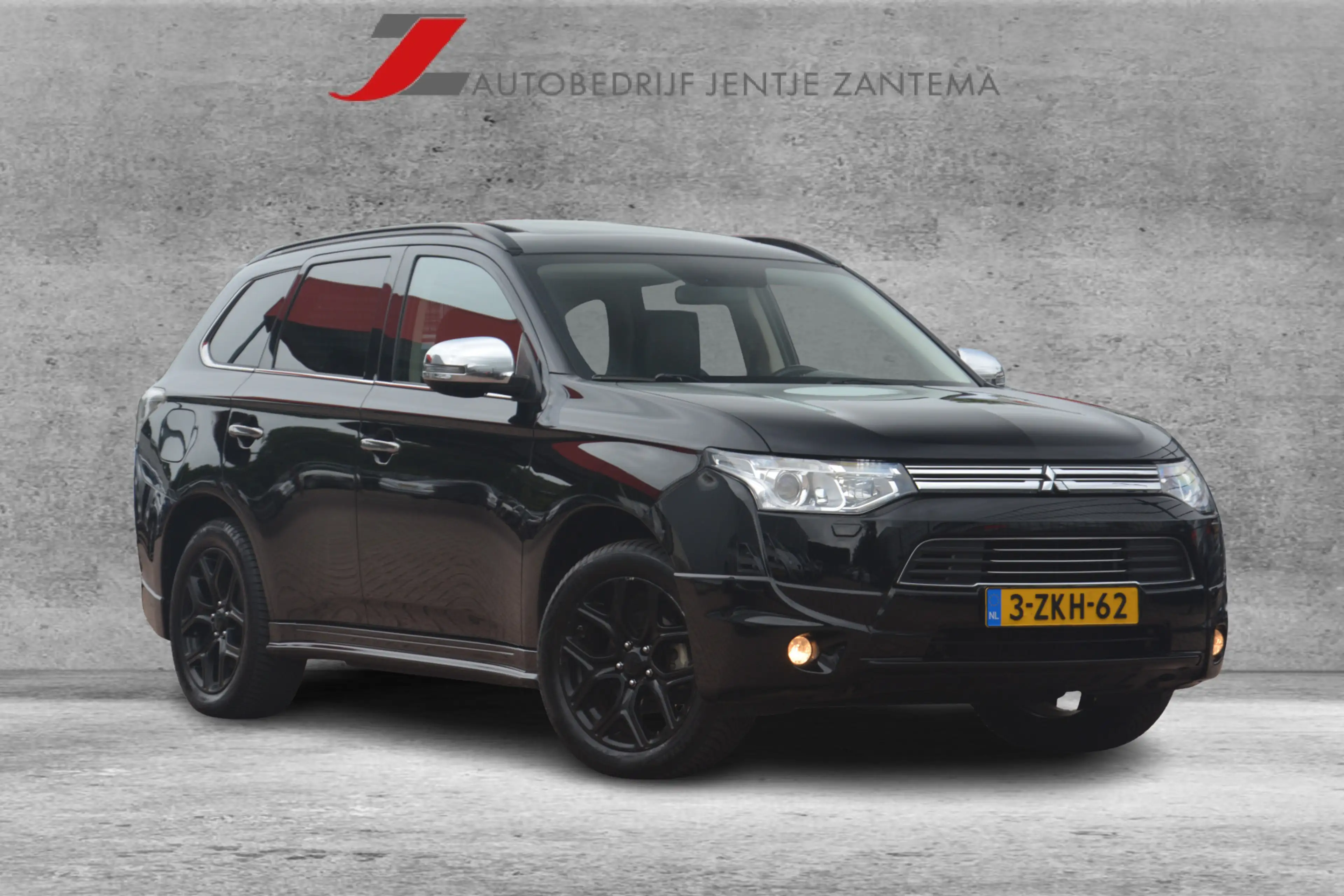 Mitsubishi Outlander 2.0 PHEV Instyle+ | Navigatie | Schuifkantel-dak |