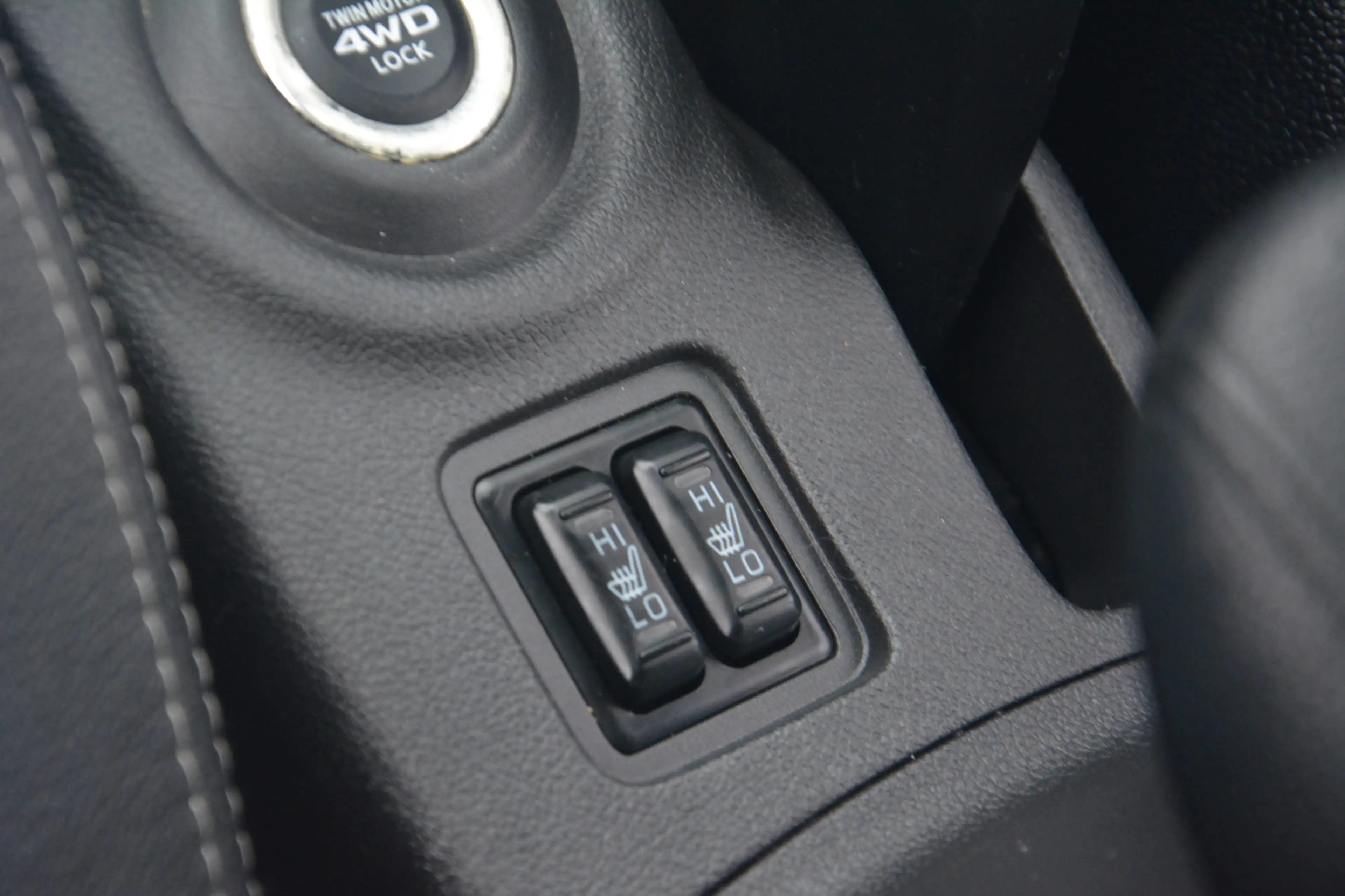 Mitsubishi Outlander 2.0 PHEV Instyle+ | Navigatie | Schuifkantel-dak | — photo 24