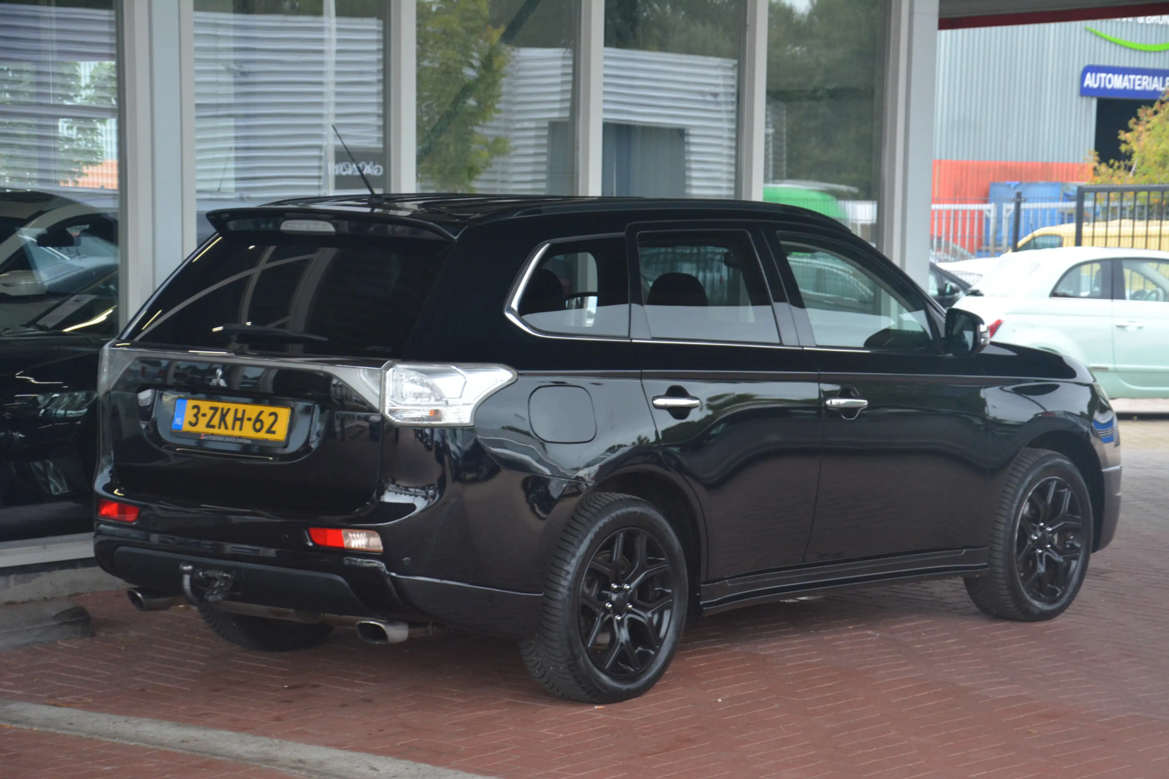 Mitsubishi Outlander 2.0 PHEV Instyle+ | Navigatie | Schuifkantel-dak | — photo 31