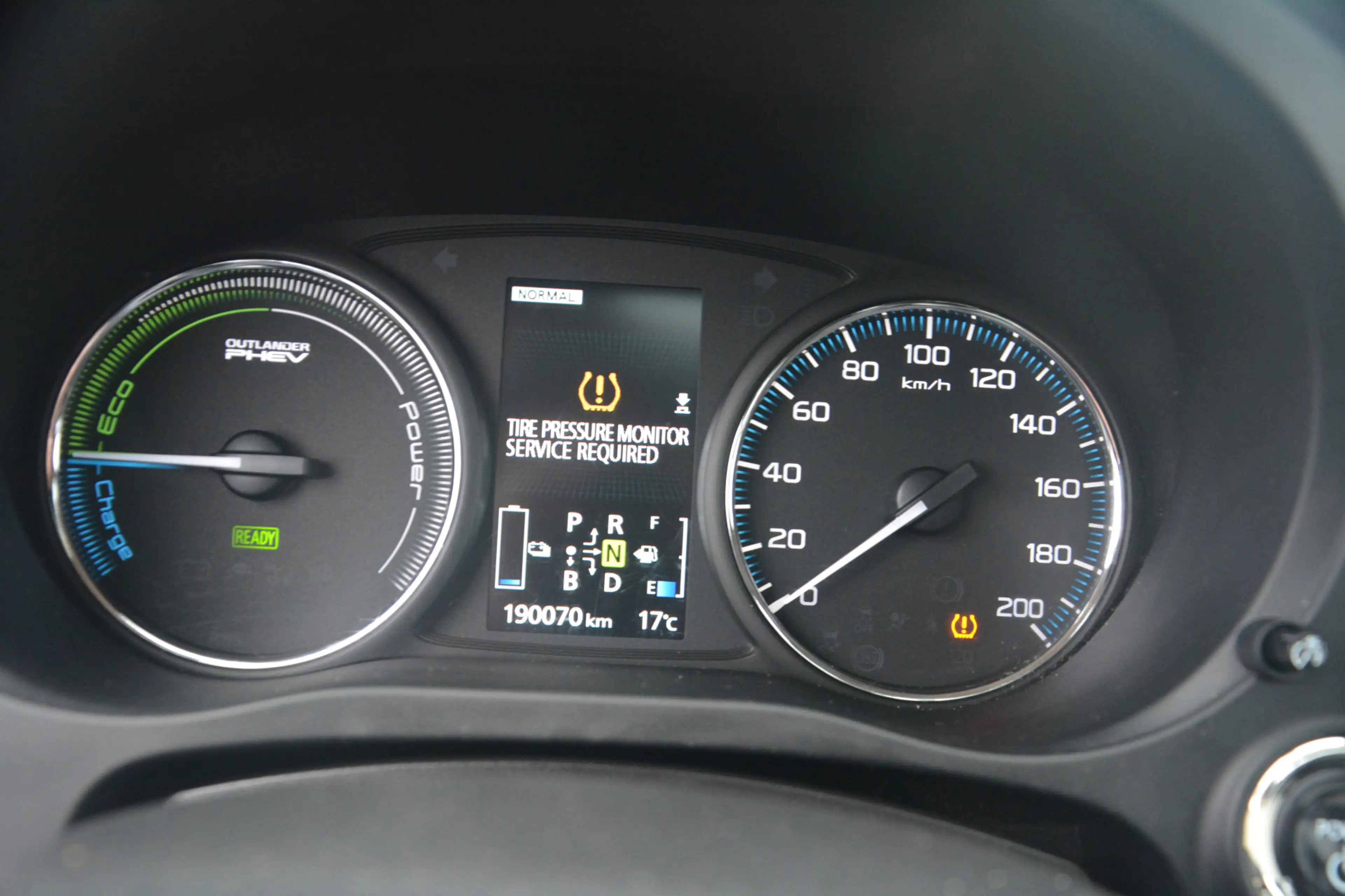 Mitsubishi Outlander 2.0 PHEV Instyle+ | Navigatie | Schuifkantel-dak | — photo 14