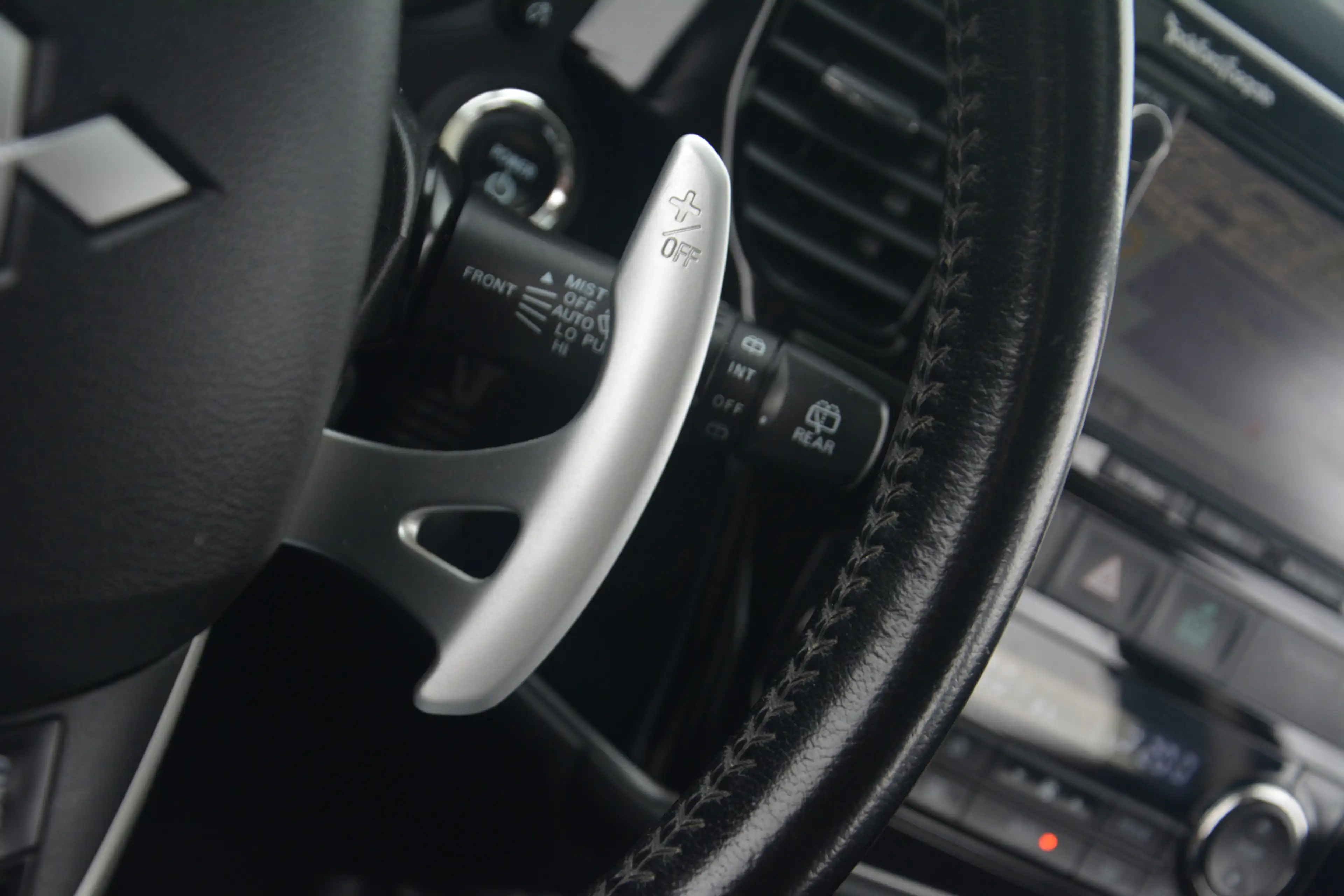 Mitsubishi Outlander 2.0 PHEV Instyle+ | Navigatie | Schuifkantel-dak | — photo 26