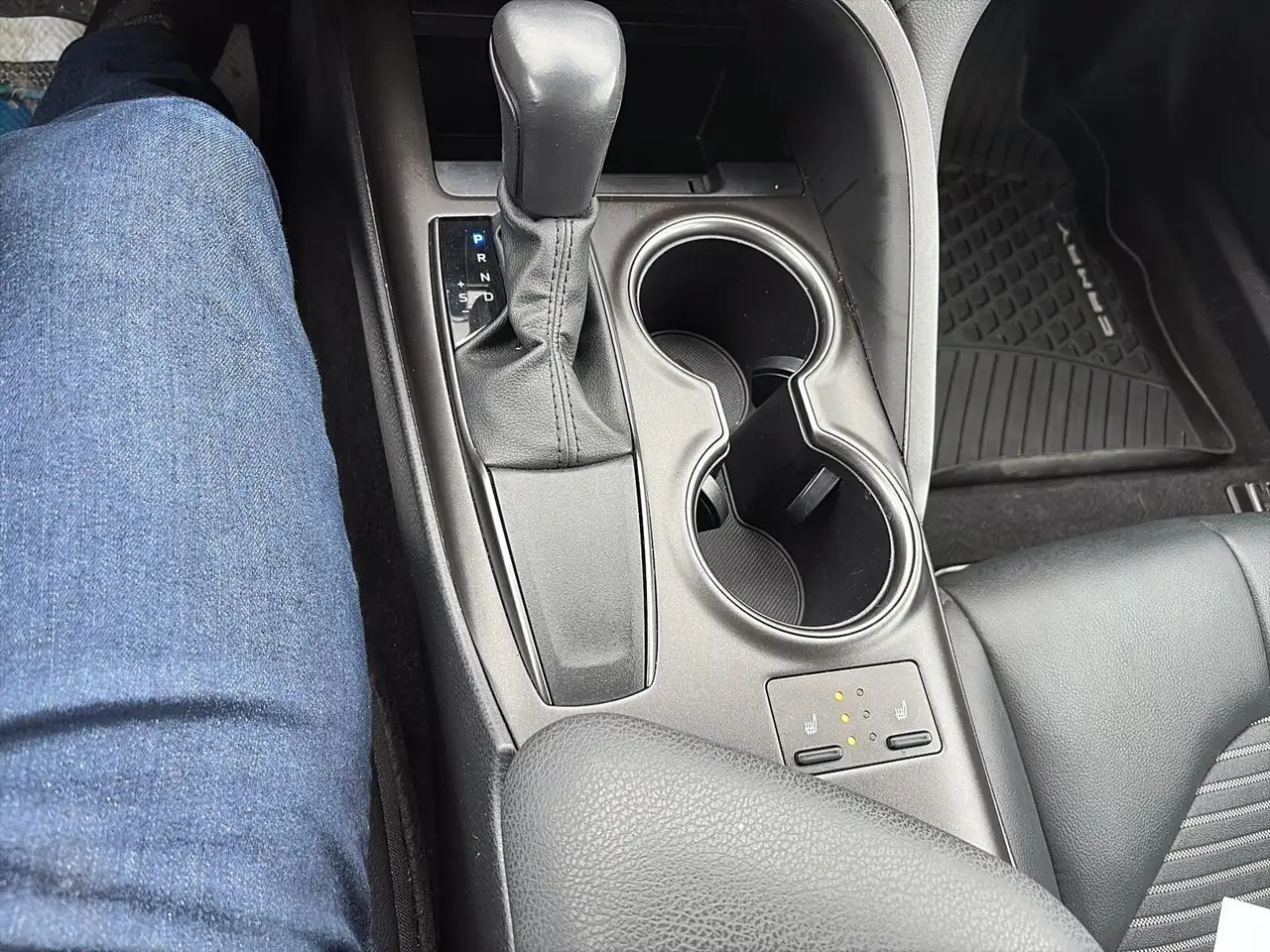 Toyota Camry снимка Toyota Camry