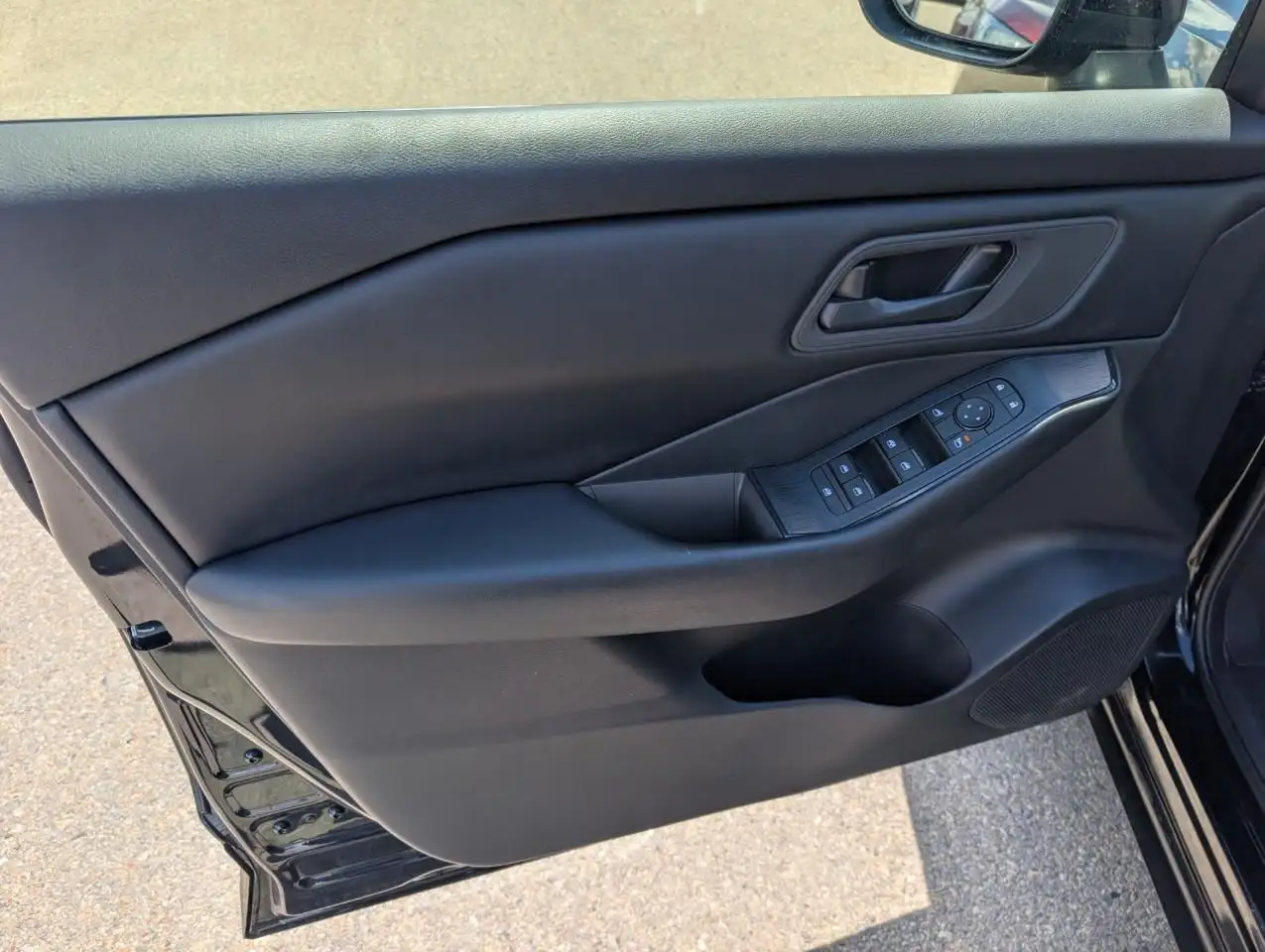 Nissan Rogue photo Nissan Rogue