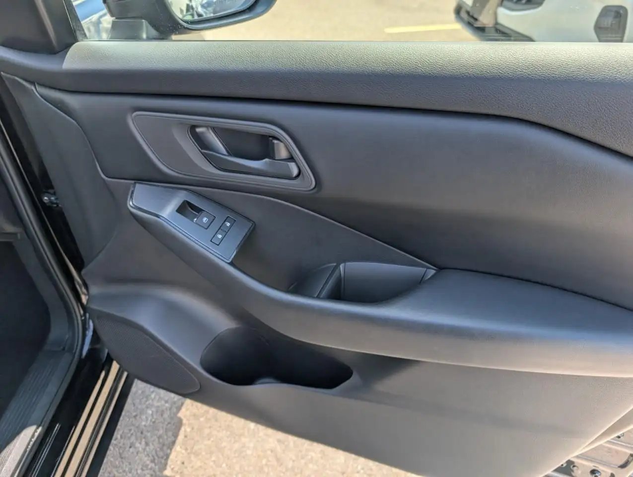 Nissan Rogue photo Nissan Rogue