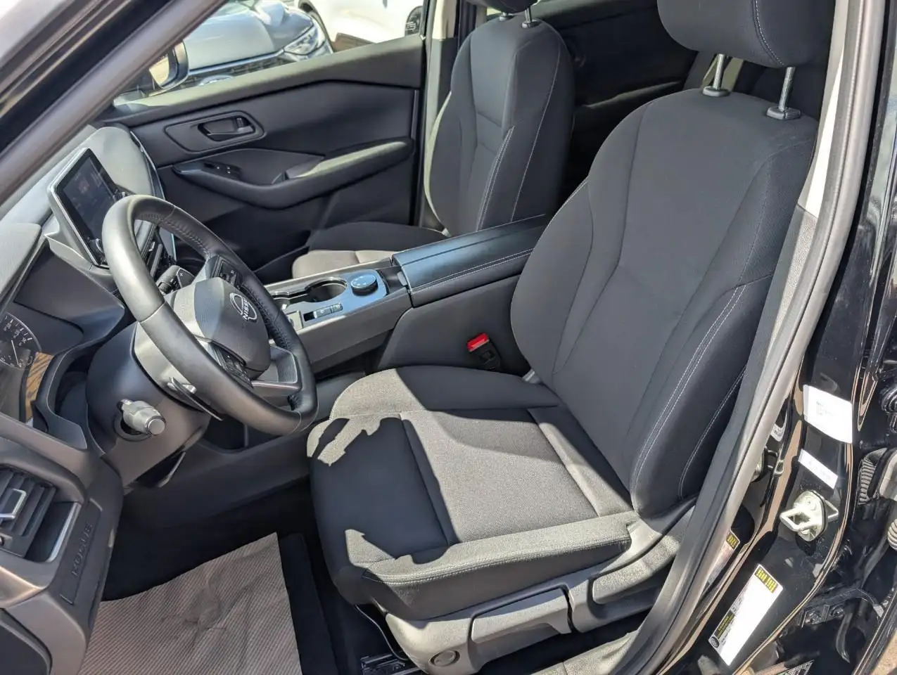 Nissan Rogue photo Nissan Rogue