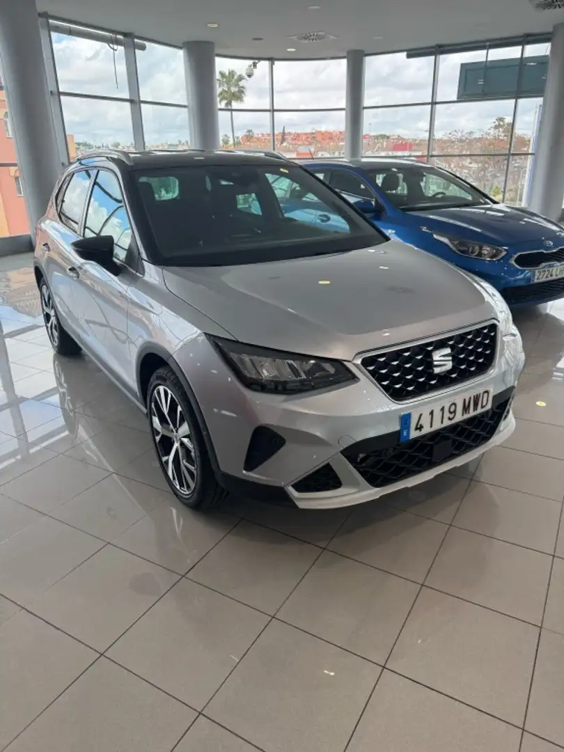 SEAT Arona 1.0 TSI S&S X-Perience Special Edition 115 Gris - 1