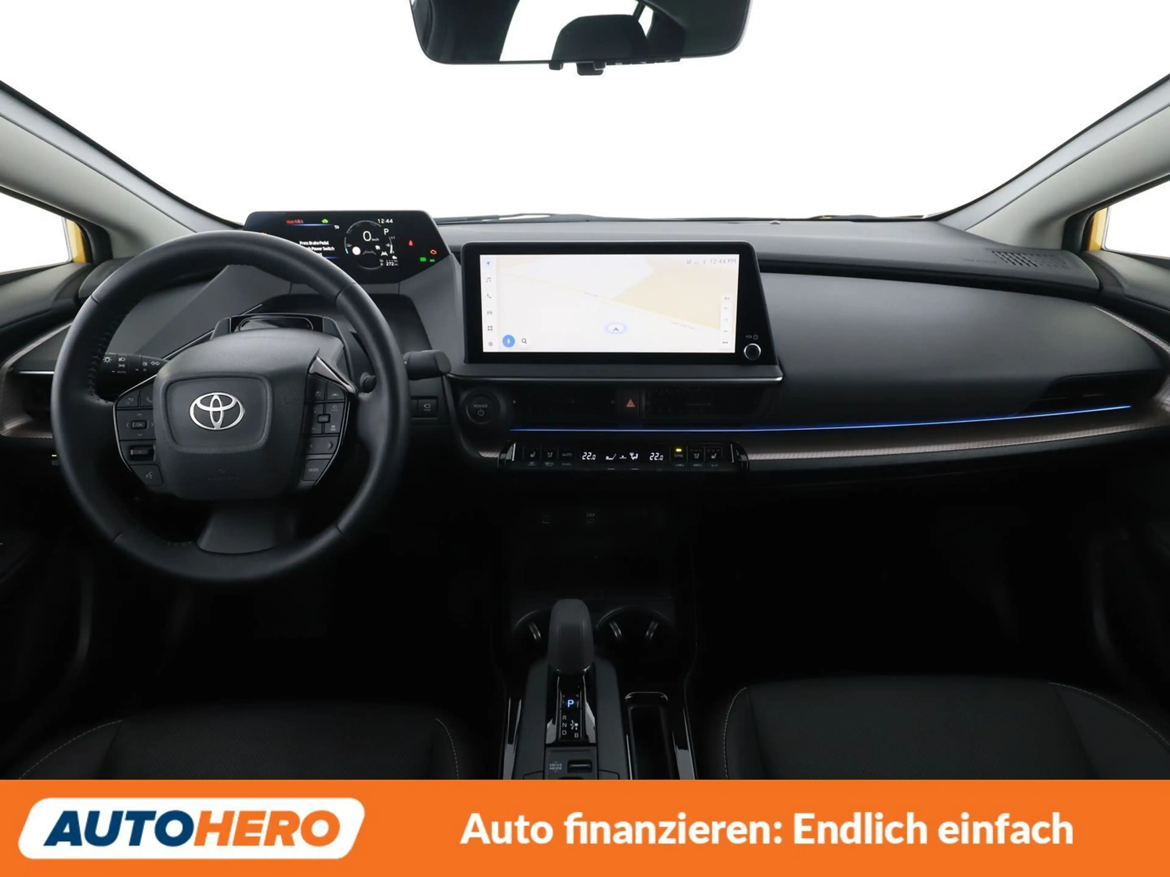 Toyota Prius 2.0 Plug-in Hybrid Executive — photo 12