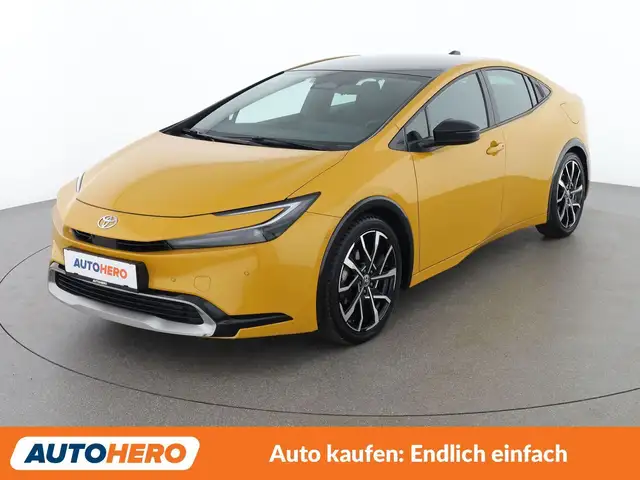 Toyota Prius 2.0 Plug-in Hybrid Executive