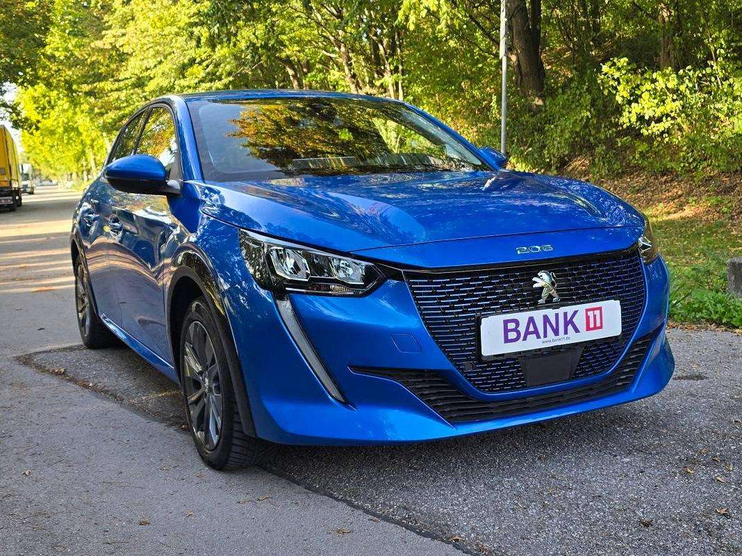 Peugeot e-208