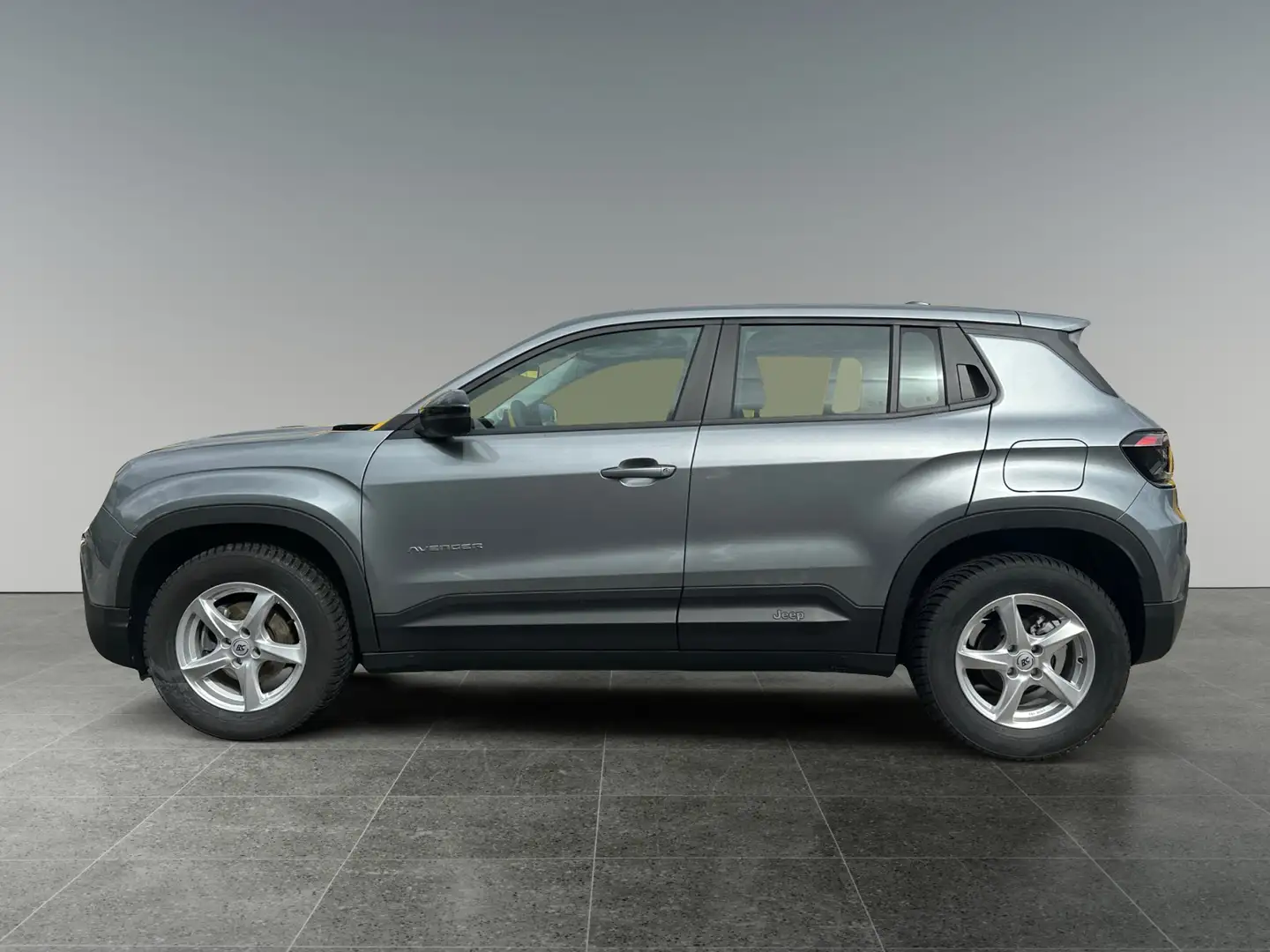 Jeep Avenger 1,2 GSE T3 Altitude    8-fach bereift! Grau - 2