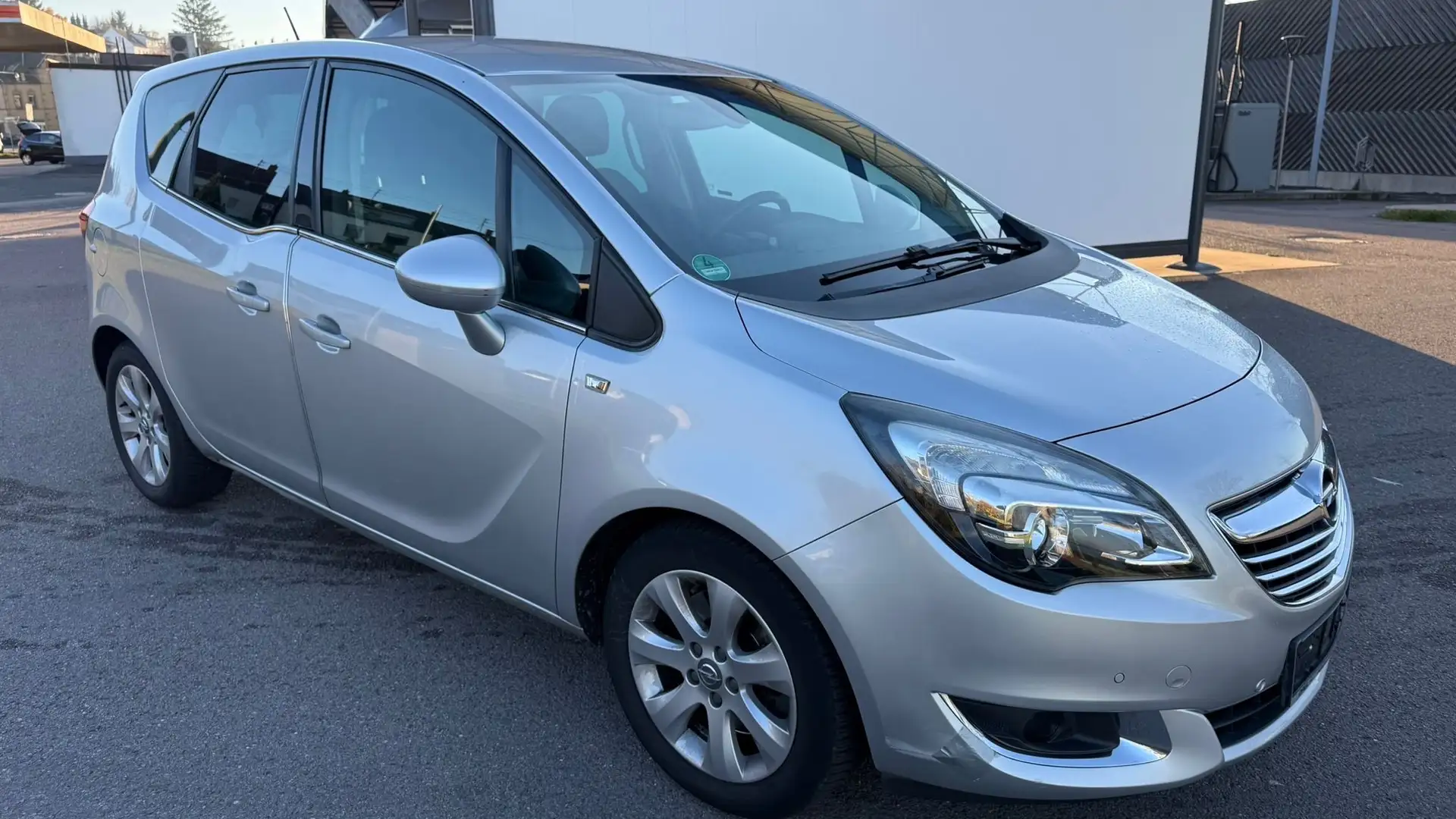 Opel Meriva Innovation Grau - 1