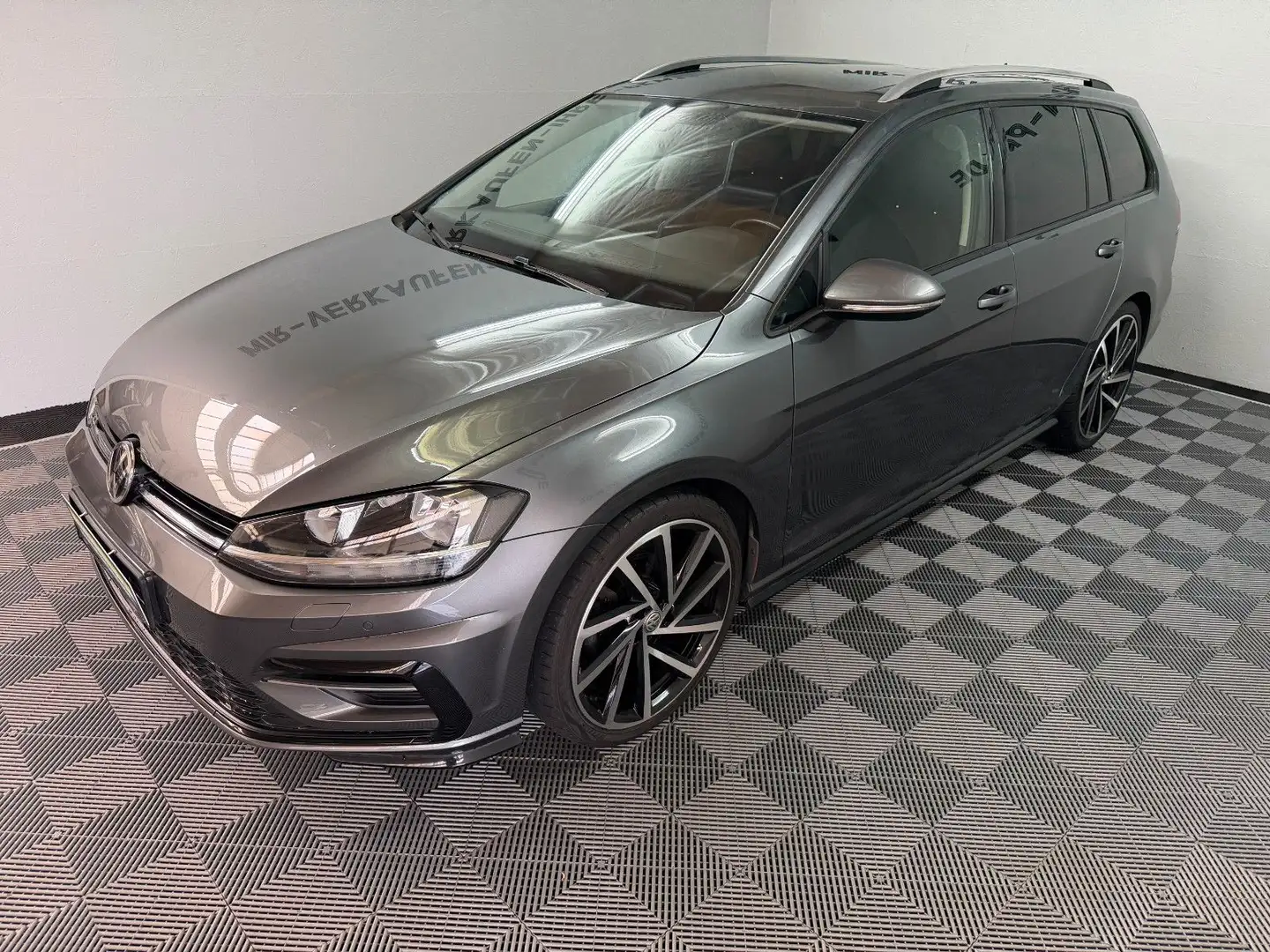 Volkswagen Golf VII Variant R-Line-Paket ACC PANO DSG AHK Grau - 1
