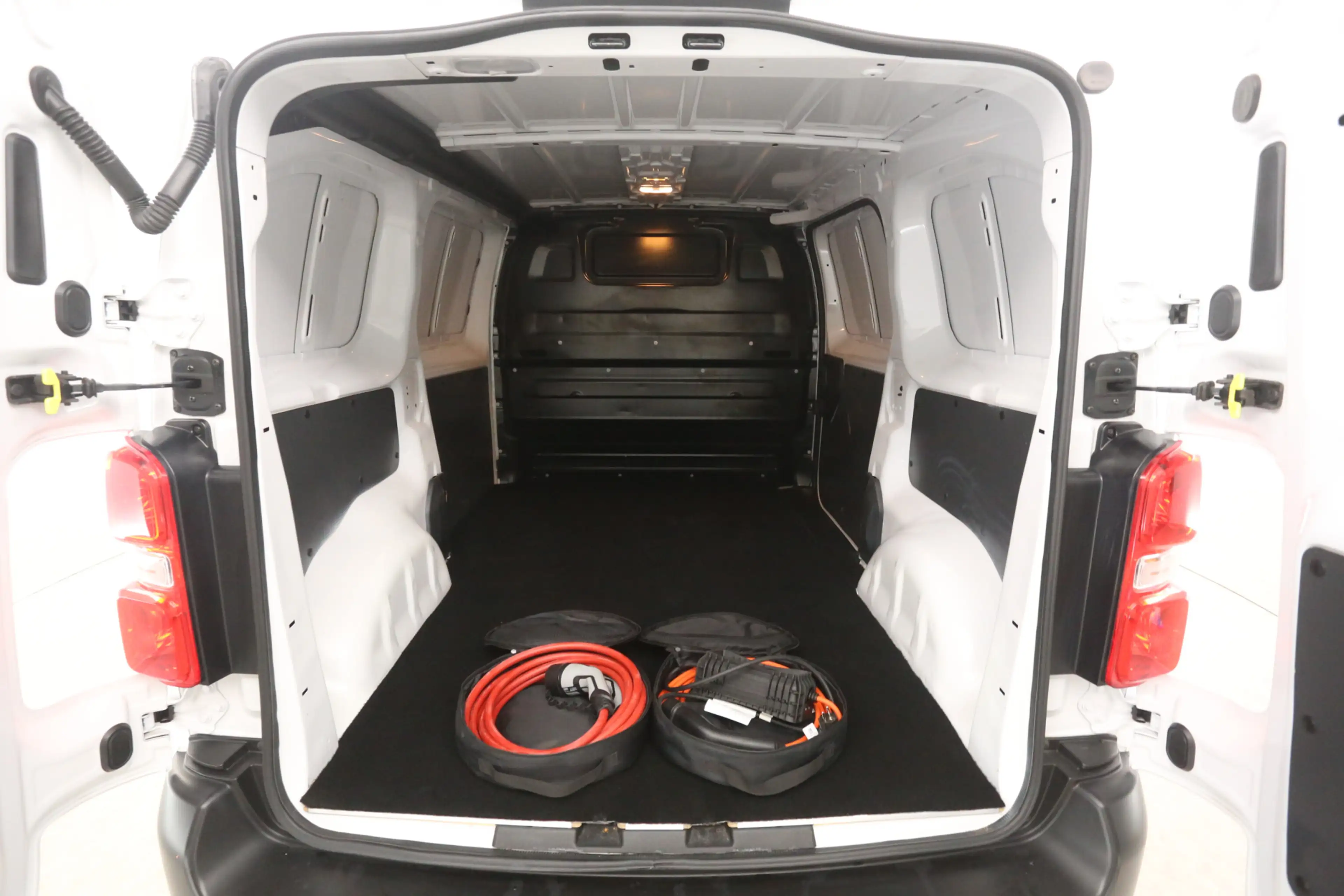 Peugeot e-Expert Citroën e-Jumpy 75 kWh L2H1 | Snelladen | SOH 92% — photo 3
