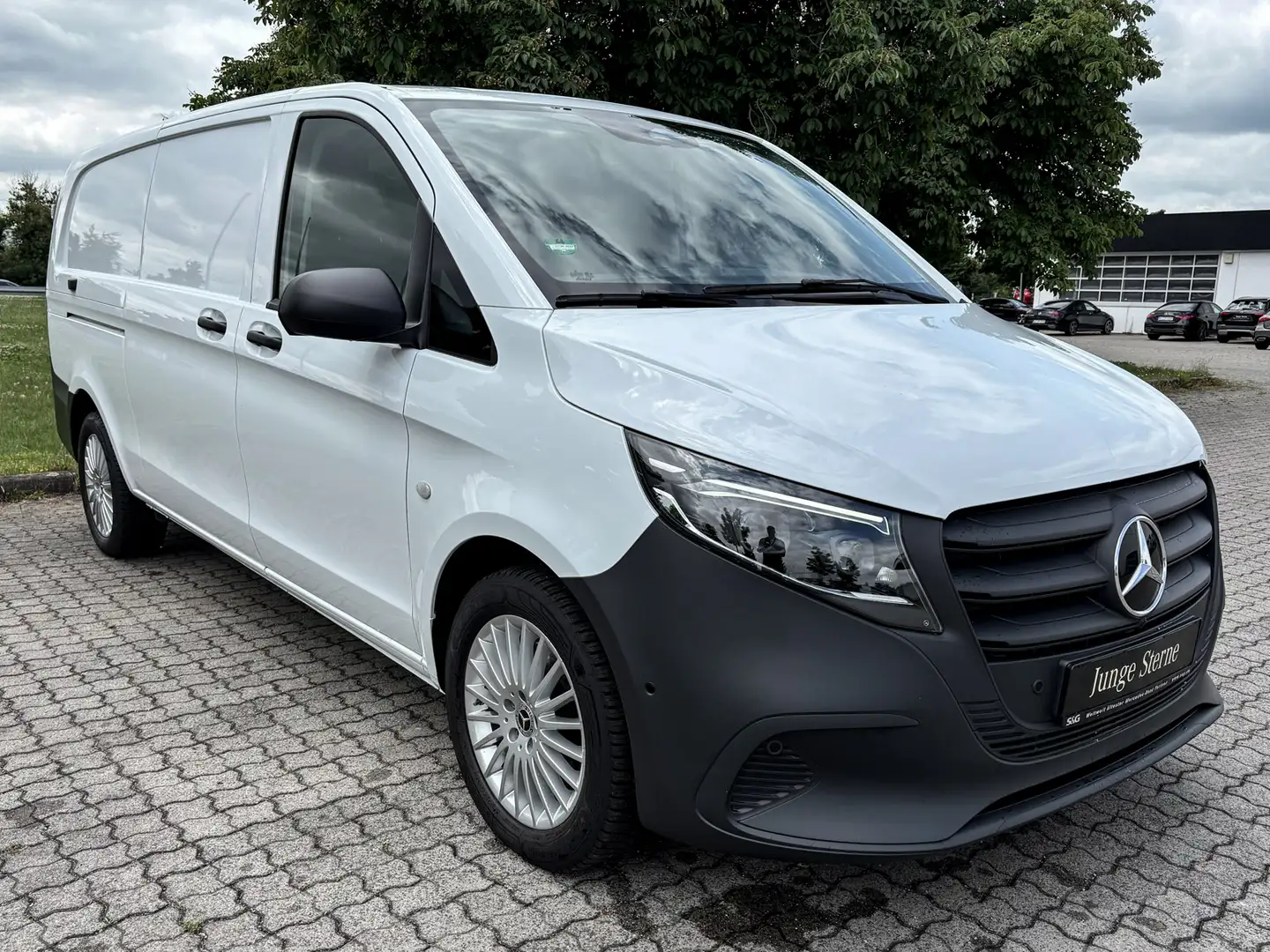 Mercedes-Benz Vito 114 CDI KA/E PRO AHK+Sitzhzg.+Navi+MBUX Weiß - 2