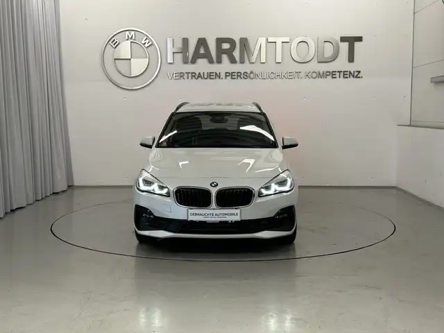 BMW 2 Series view 7