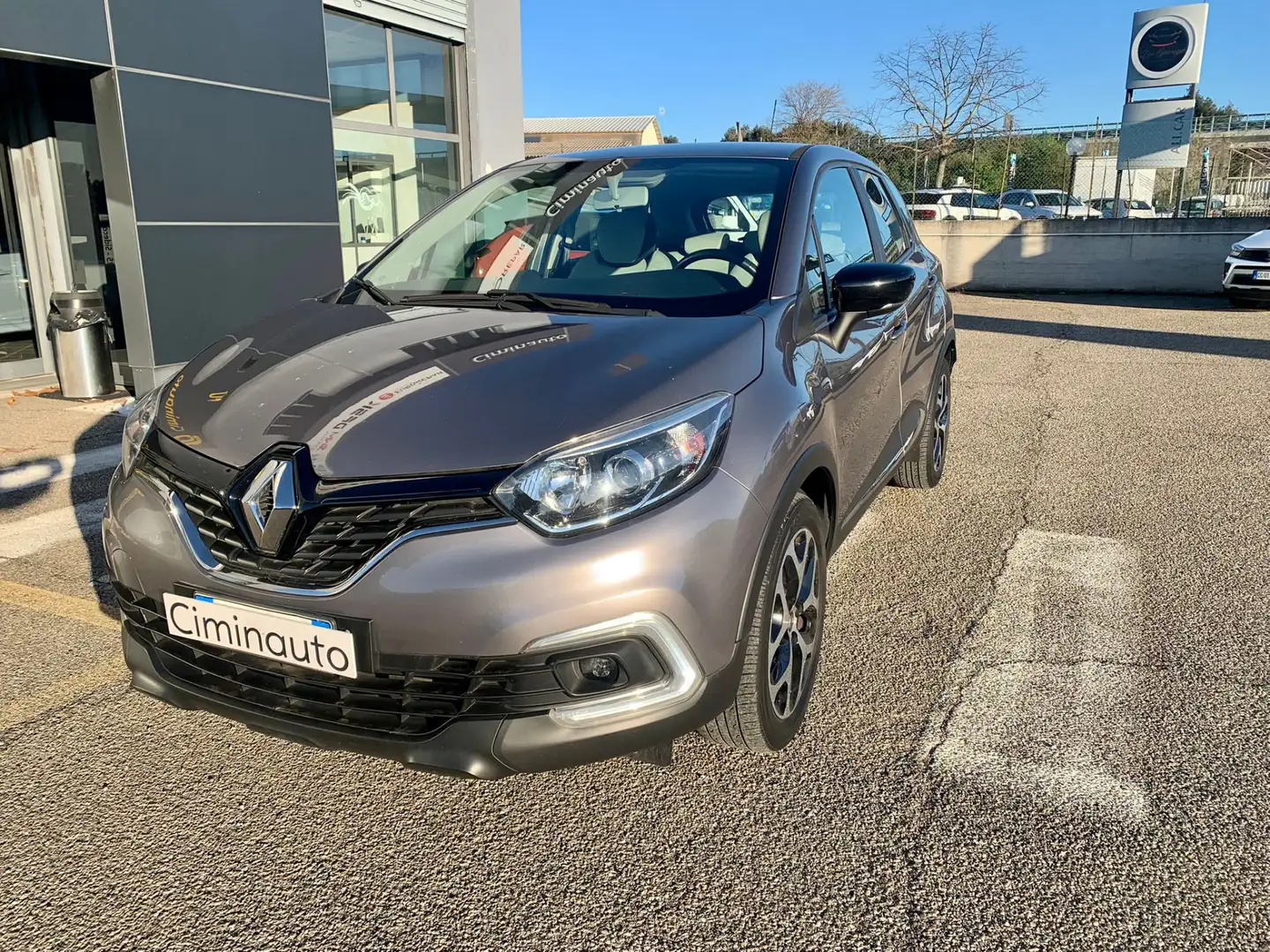 Renault Captur 0.9 tce Business 90cv Grigio - 1