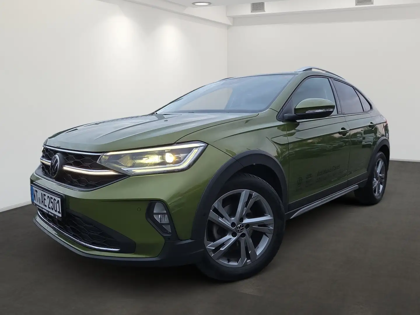 Volkswagen Taigo STYLE DESIGN 110PS TSI NAVI+MATRIX+SITZHZG+AC-AUTO Grün - 2