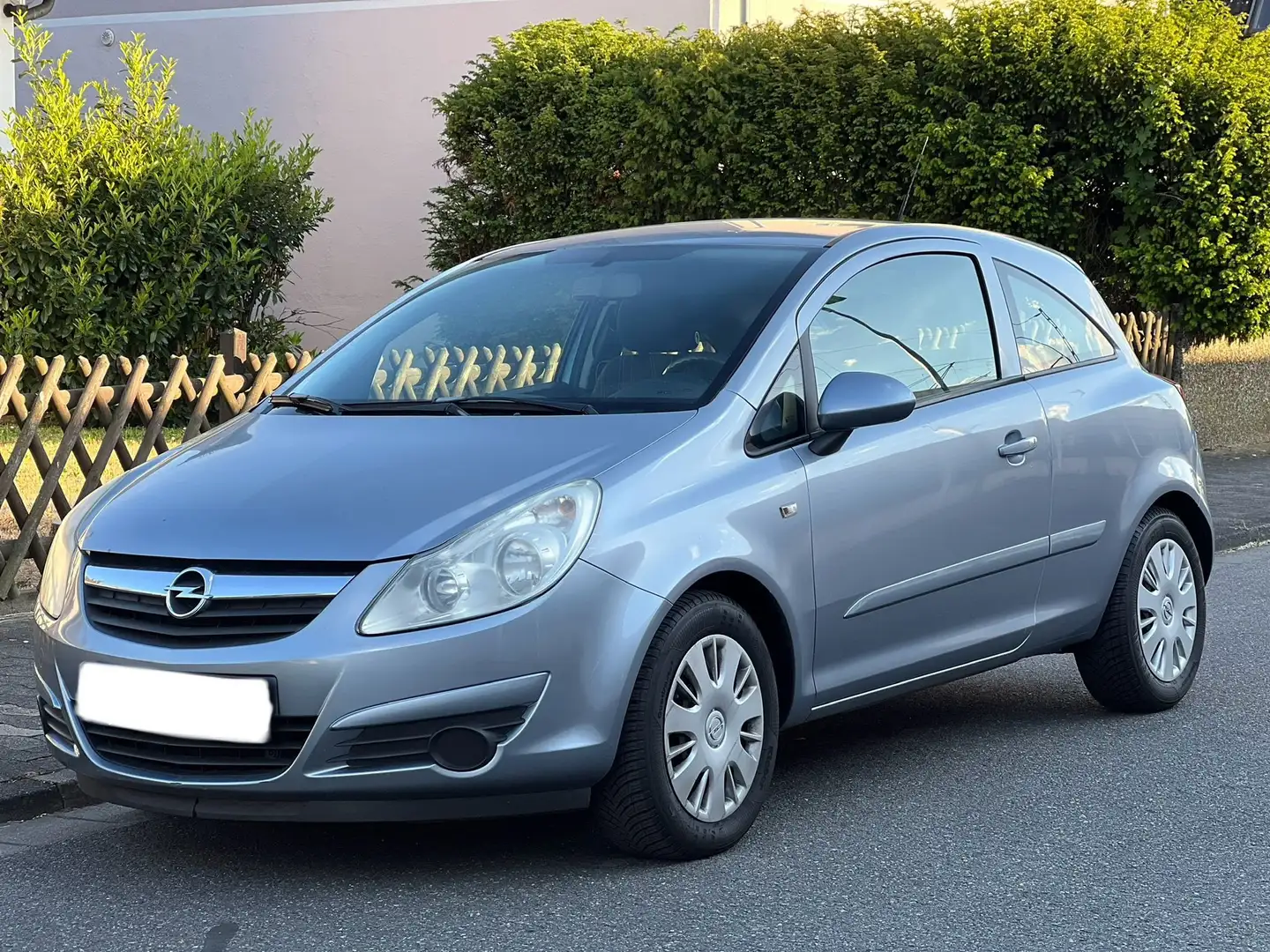 Opel Corsa D 1.4 -TÜV NEU-LENK/SHZ-KLIMA-8x REIFEN-ZV- Grau - 1