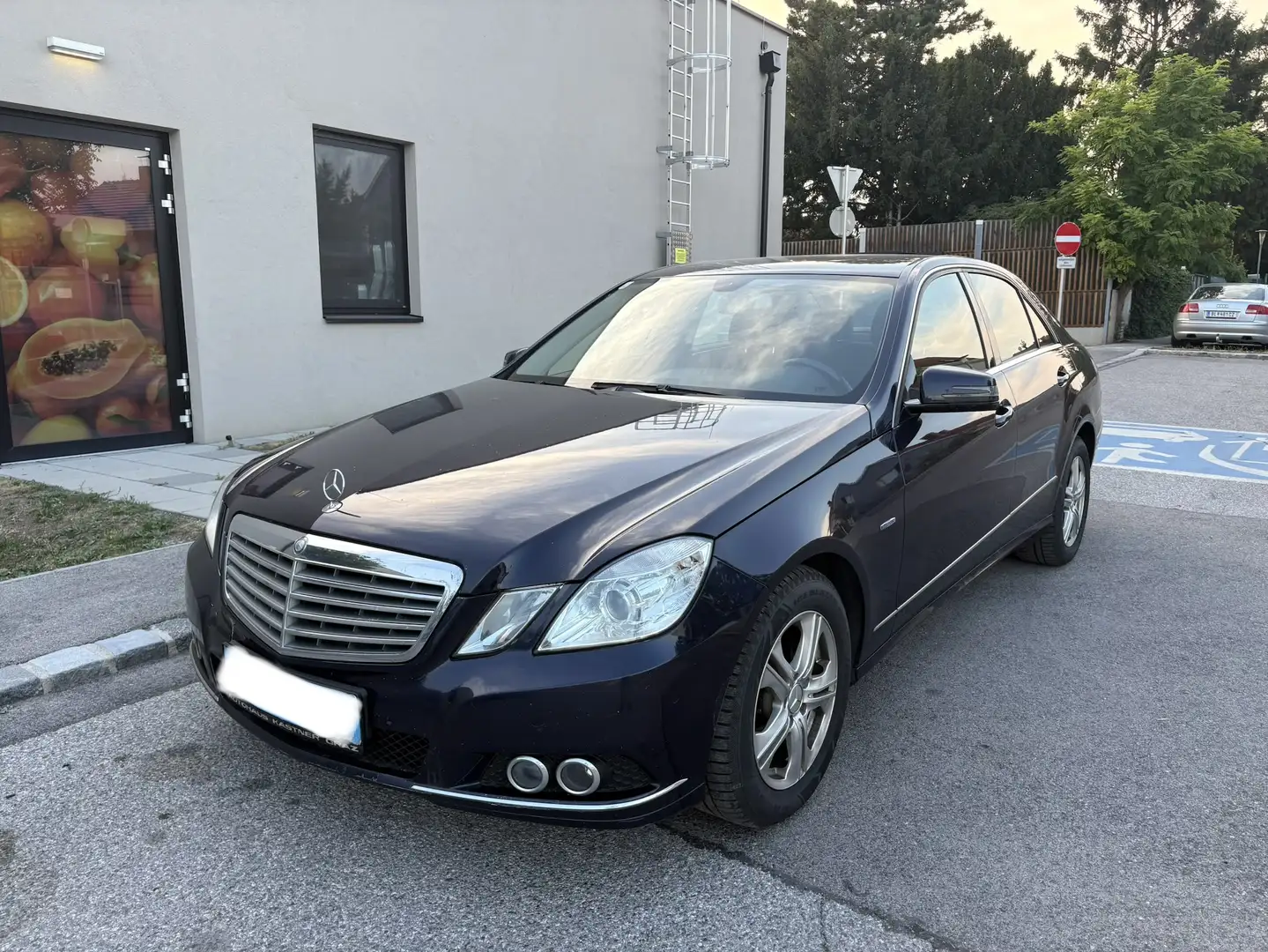 Mercedes-Benz E 200 Elegance BlueEfficiency CDI Aut. - 1