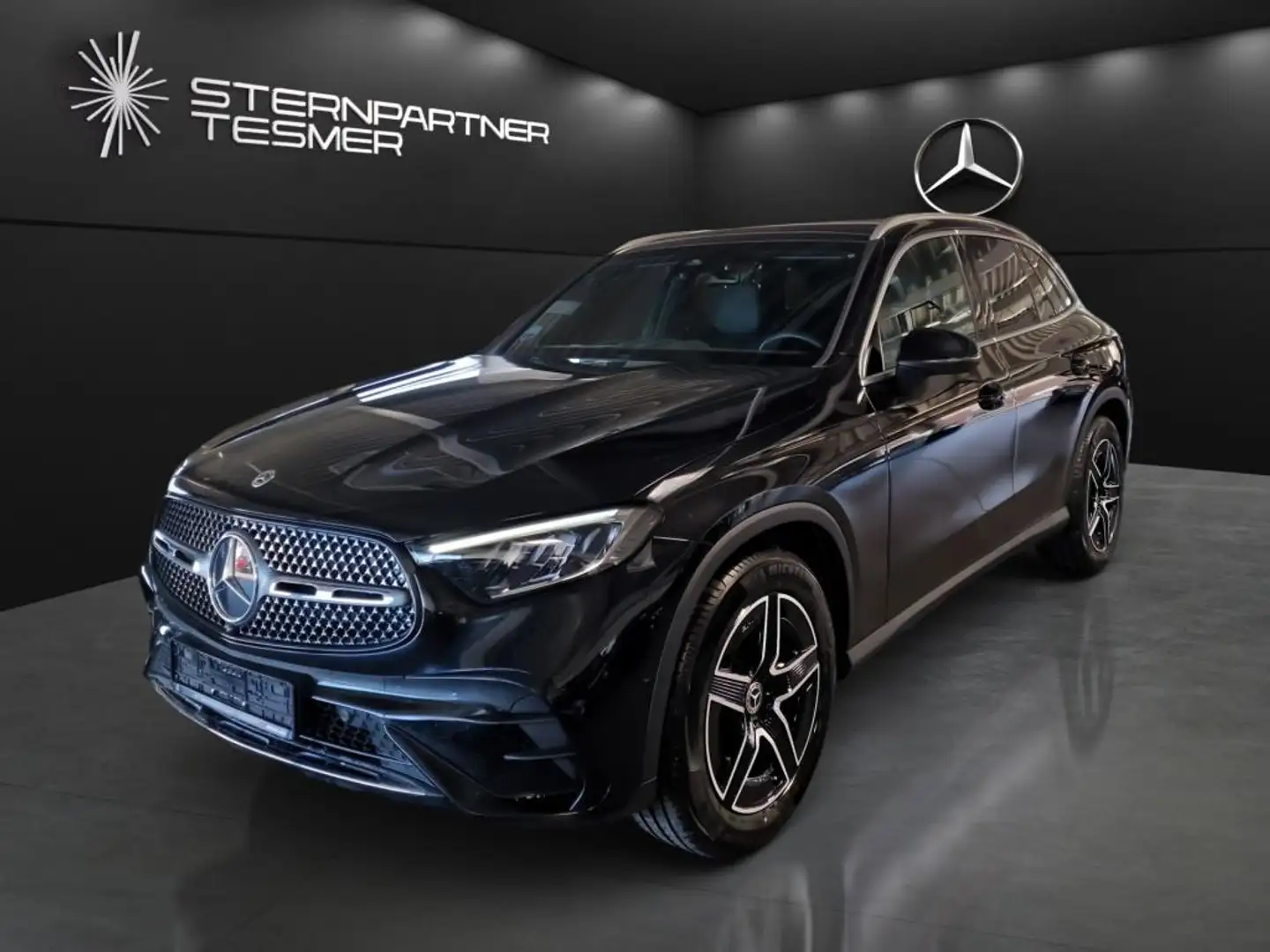 Mercedes-Benz GLC 200 4M AMG+KAM+LED+TOTW.+AMBI.+PANO-DACH+AHK Schwarz - 2