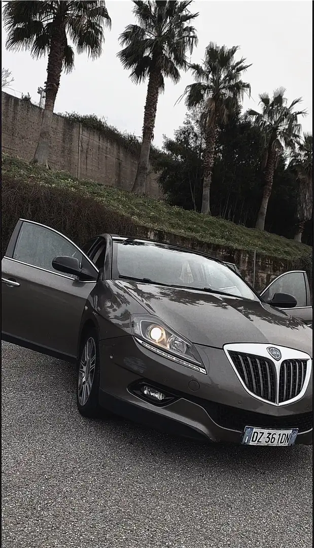 Lancia Delta 1.9 t.mjt Platino 190cv dpf - 1